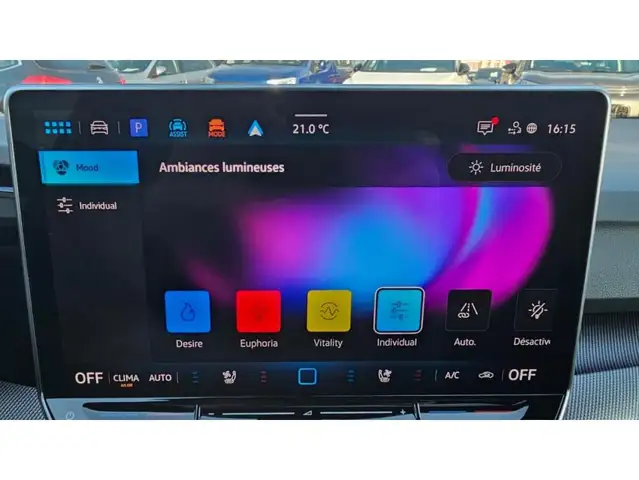 Volkswagen Golf view 14