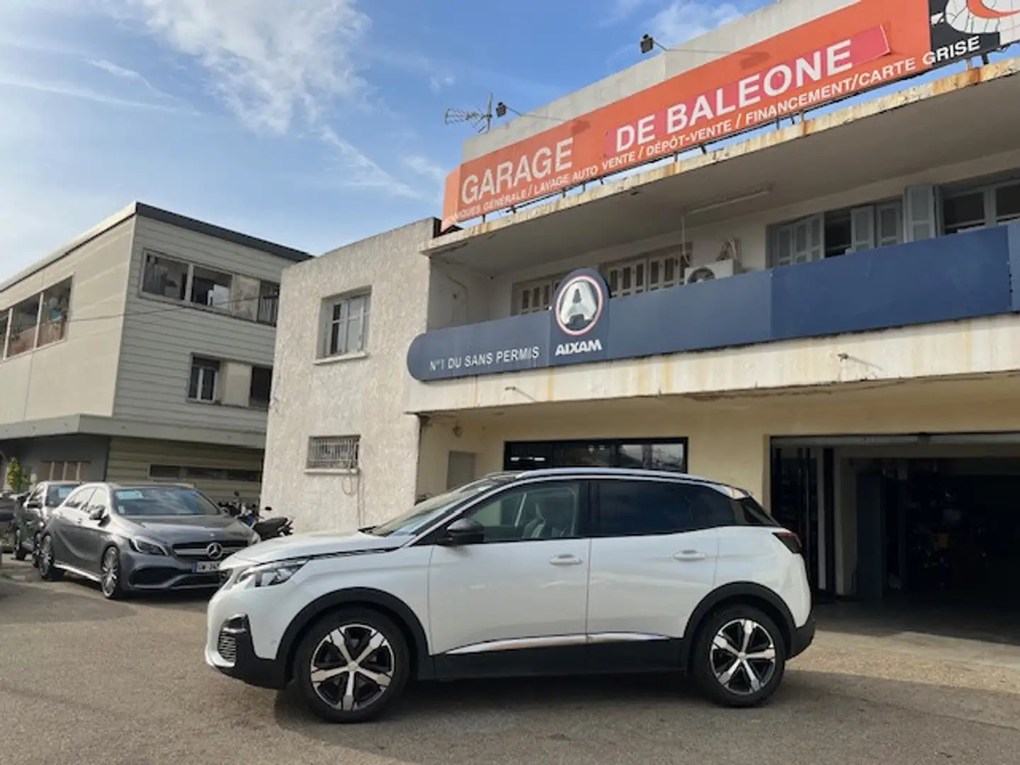 Peugeot 3008 Allure Weiß - 2