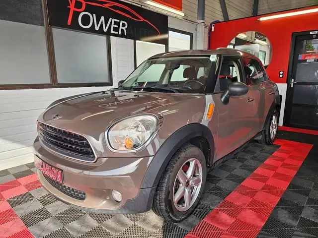 MINI country 151023KMS