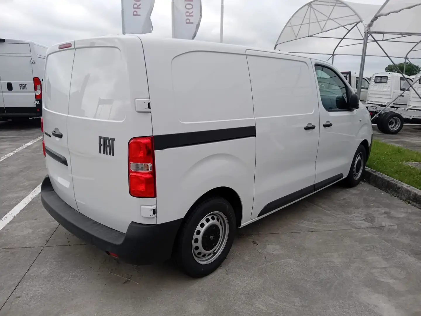 Fiat Scudo 120 CV DIESEL L2H1 3 POSTI Bianco - 2
