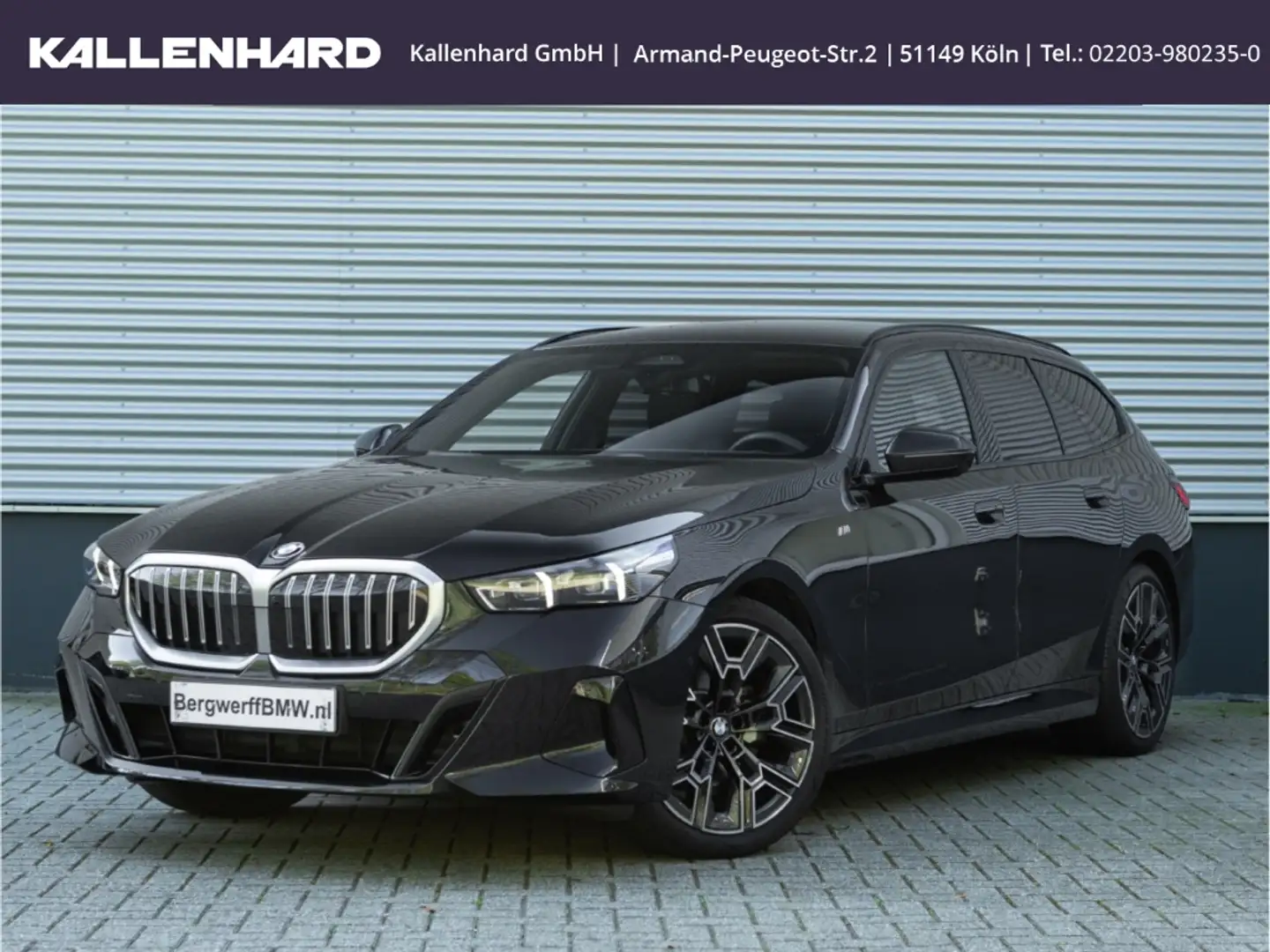 BMW 520 i Touring M-Sport-DrivingAss-Head-Up-ParkingAss Schwarz - 2