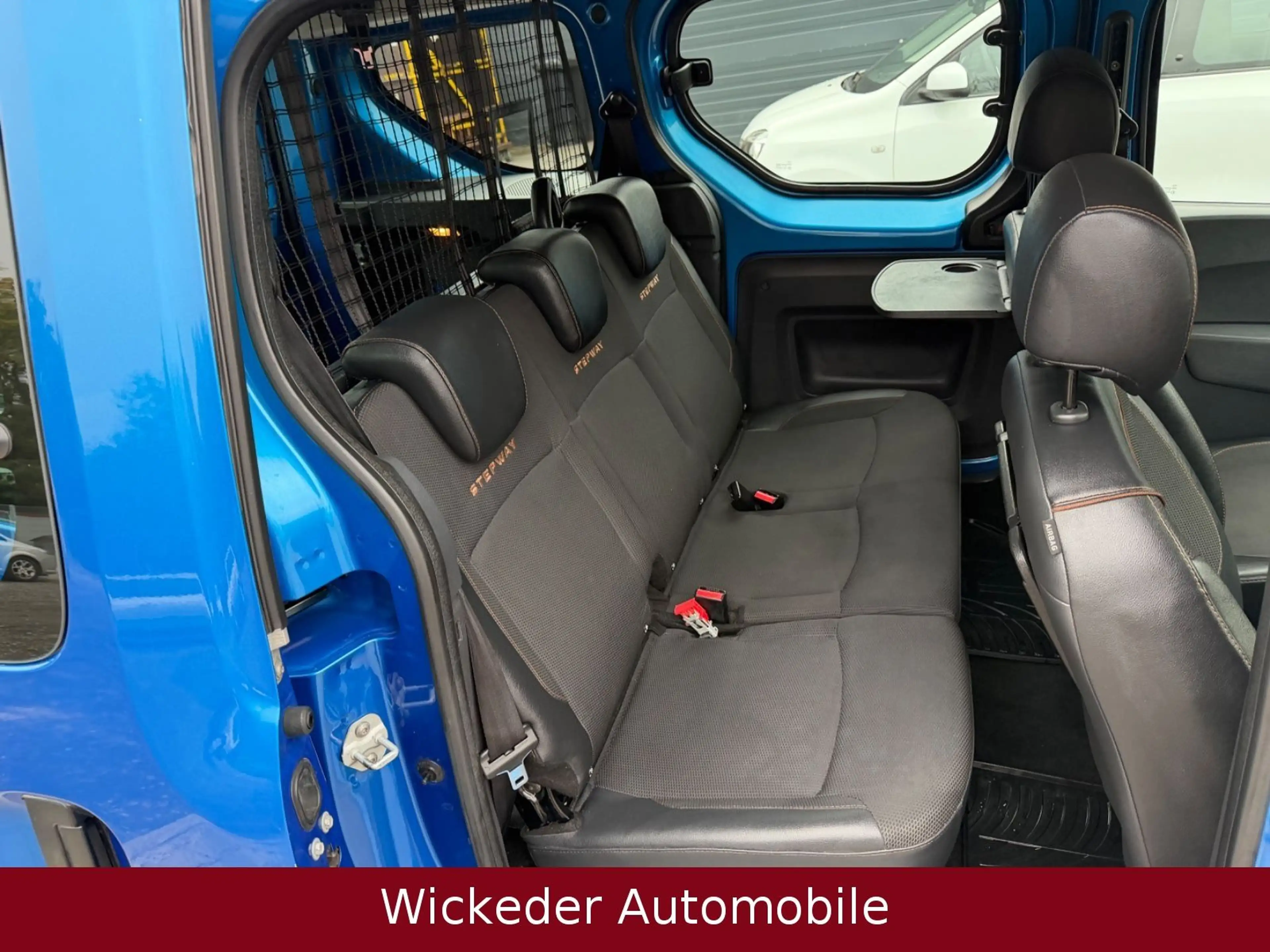 Dacia Dokker Stepway Celebration/Tüv Neu — photo 10
