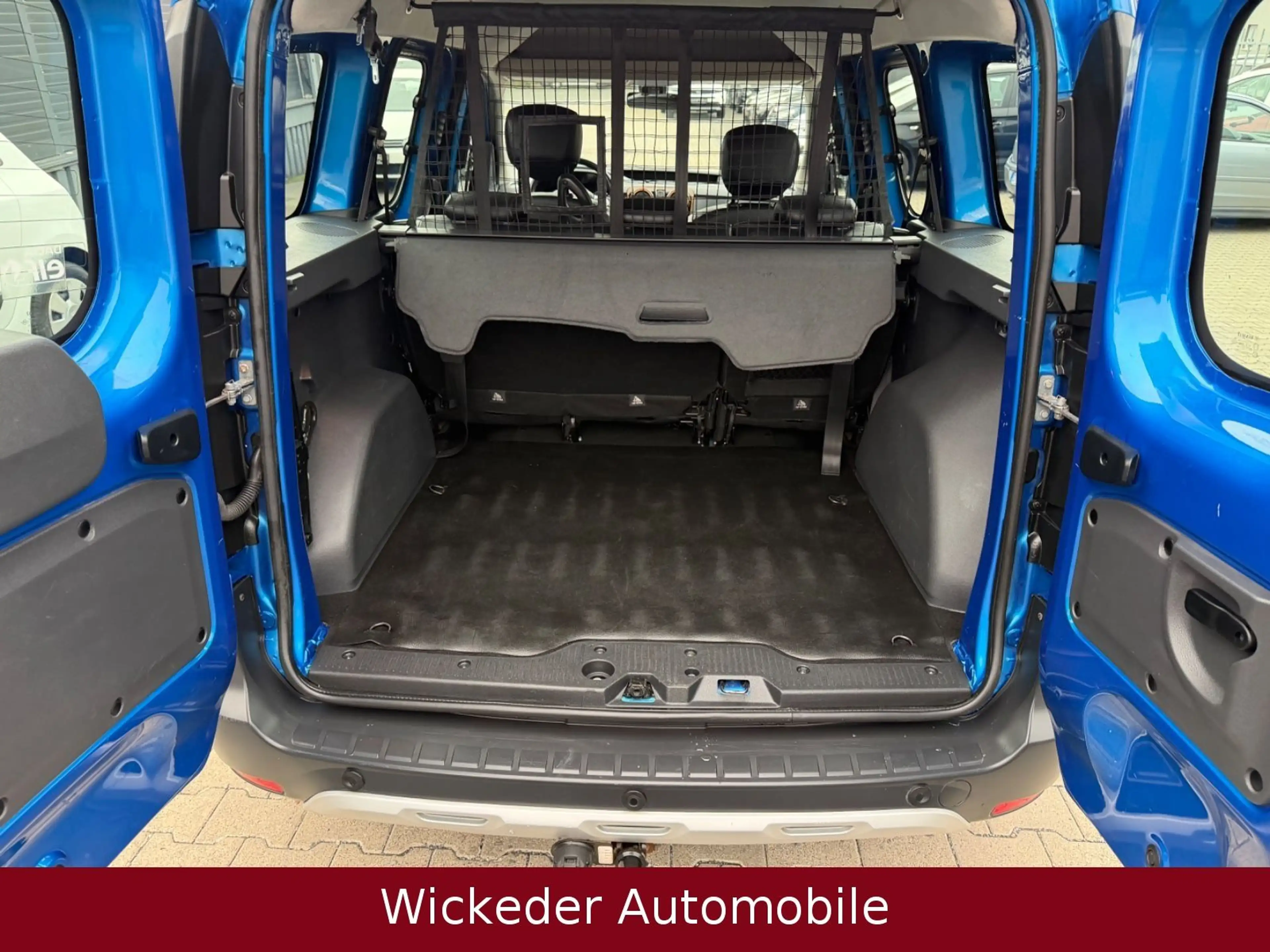 Dacia Dokker Stepway Celebration/Tüv Neu — photo 15