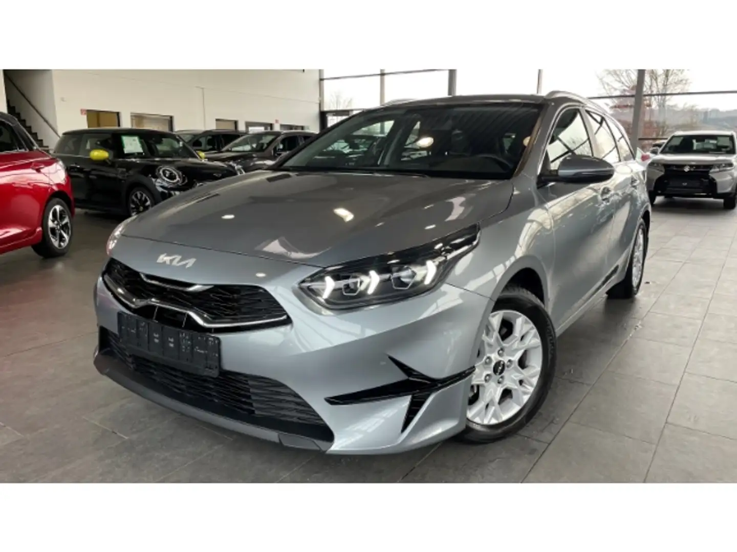 Kia Ceed SW / cee'd SW 1.5 T-GDI Navi LED Kamera DAB CarPlay SHZ LenkradH Argent - 1