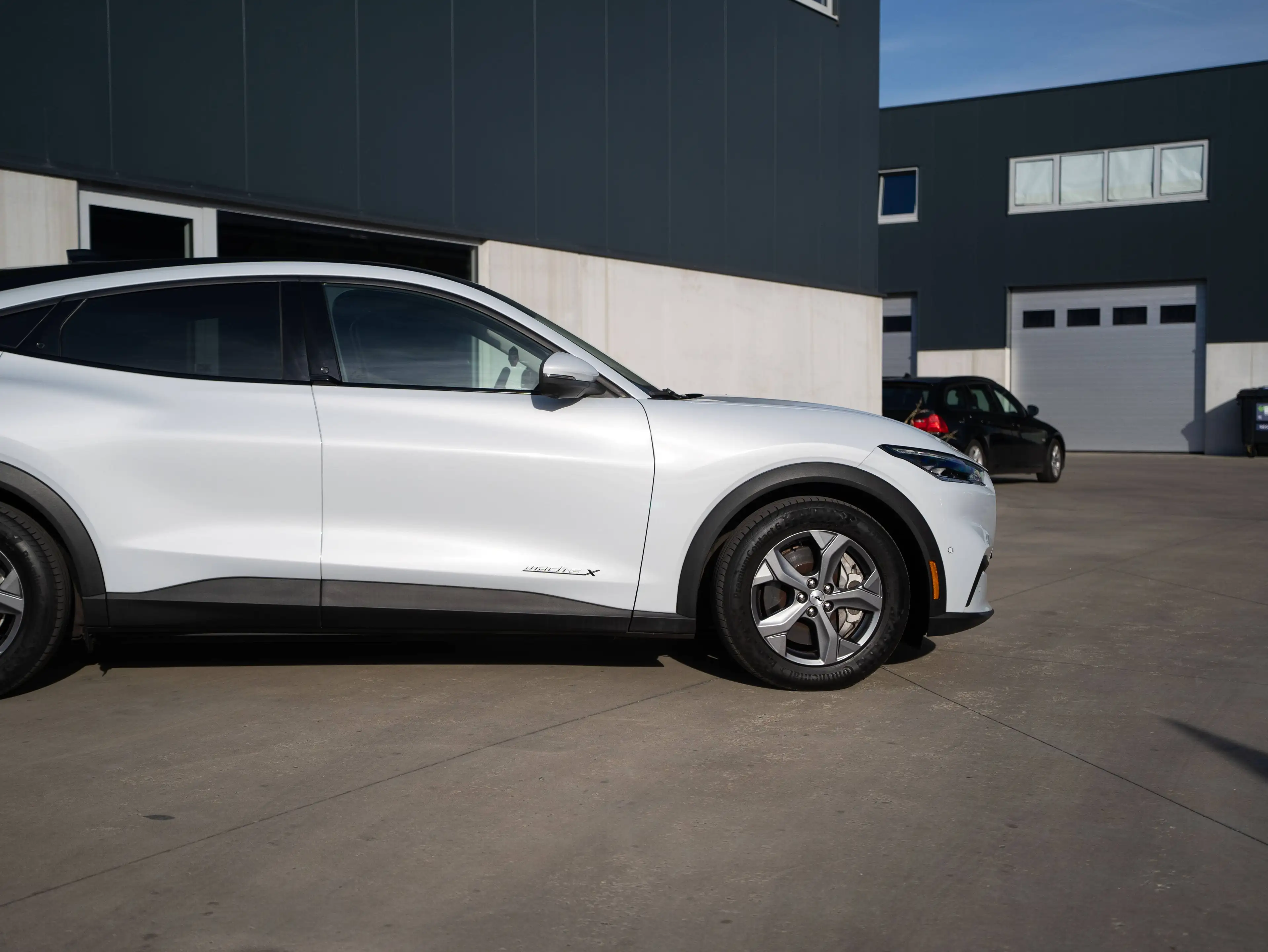 Ford Mustang Mach-E 99 kWh l RWD l Extended Range l Pano l Electric Seats l B&O — photo 9