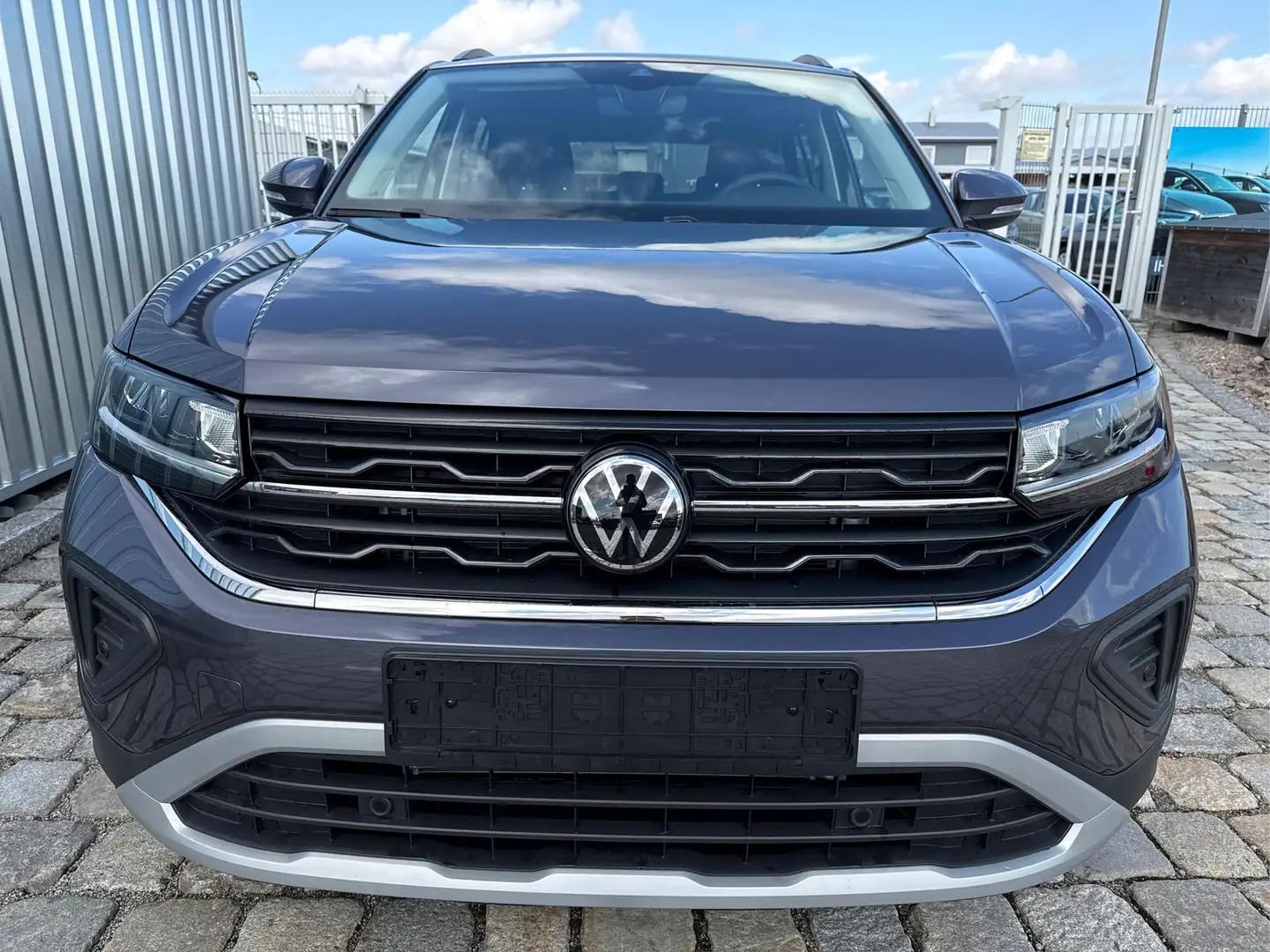 Volkswagen T-Cross Limited Edition 1,0 TSI  116 PS DSG - PDC vorne... Grau - 2