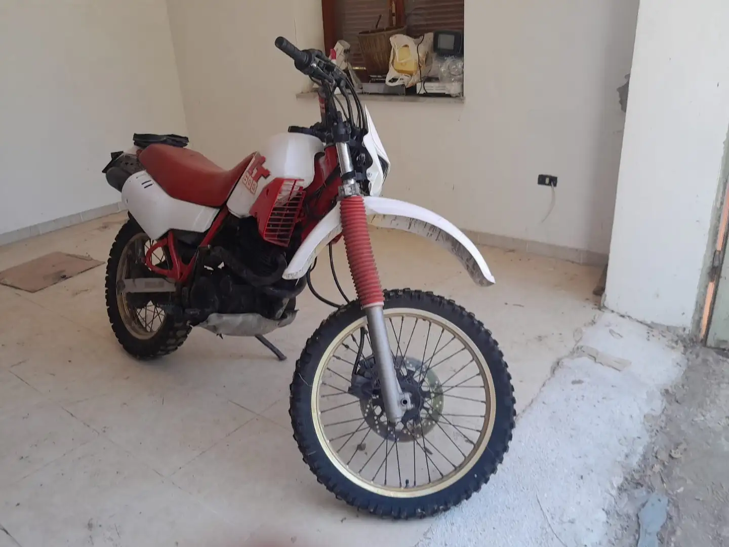 Yamaha XT 600 Rouge - 1
