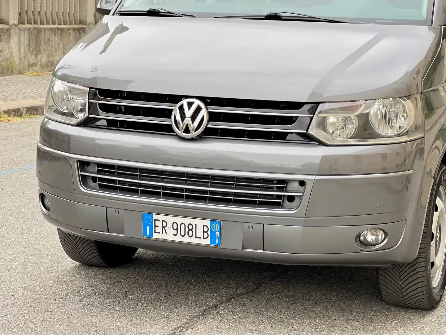 Volkswagen T5 California Beach Camper 2.0 Bi-TDi 180cv 4Motion Motore Nuovo + TETTO ELETTRICO-CUCINA CON FORNELLI, FRIGO, ACQUA,CORRENTE-4 POSTI Gris - 2