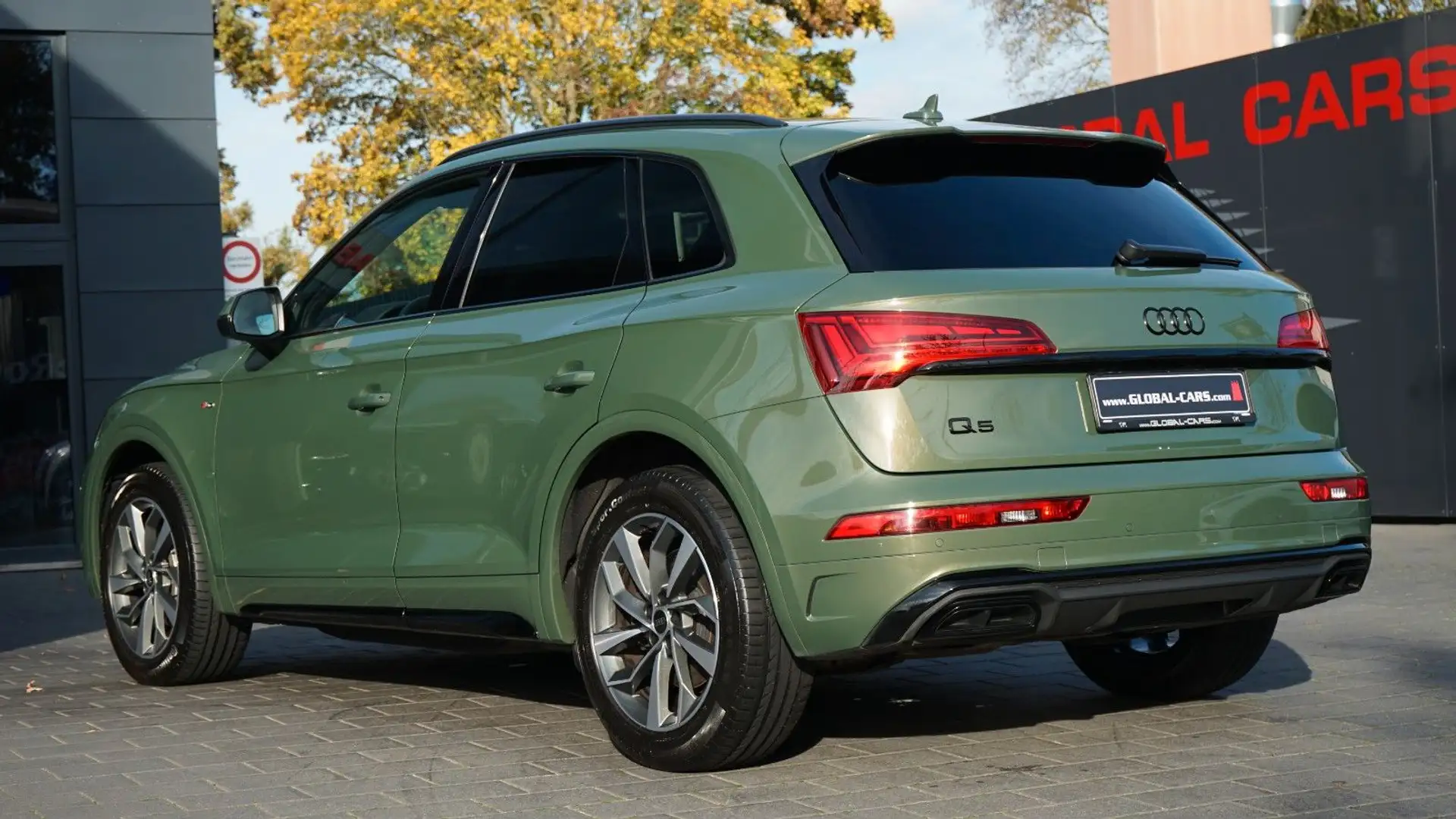 Audi Q5 35 TDi S-TRONIC*S-LINE SPORT*VIRTUAL*AHK* Grün - 2