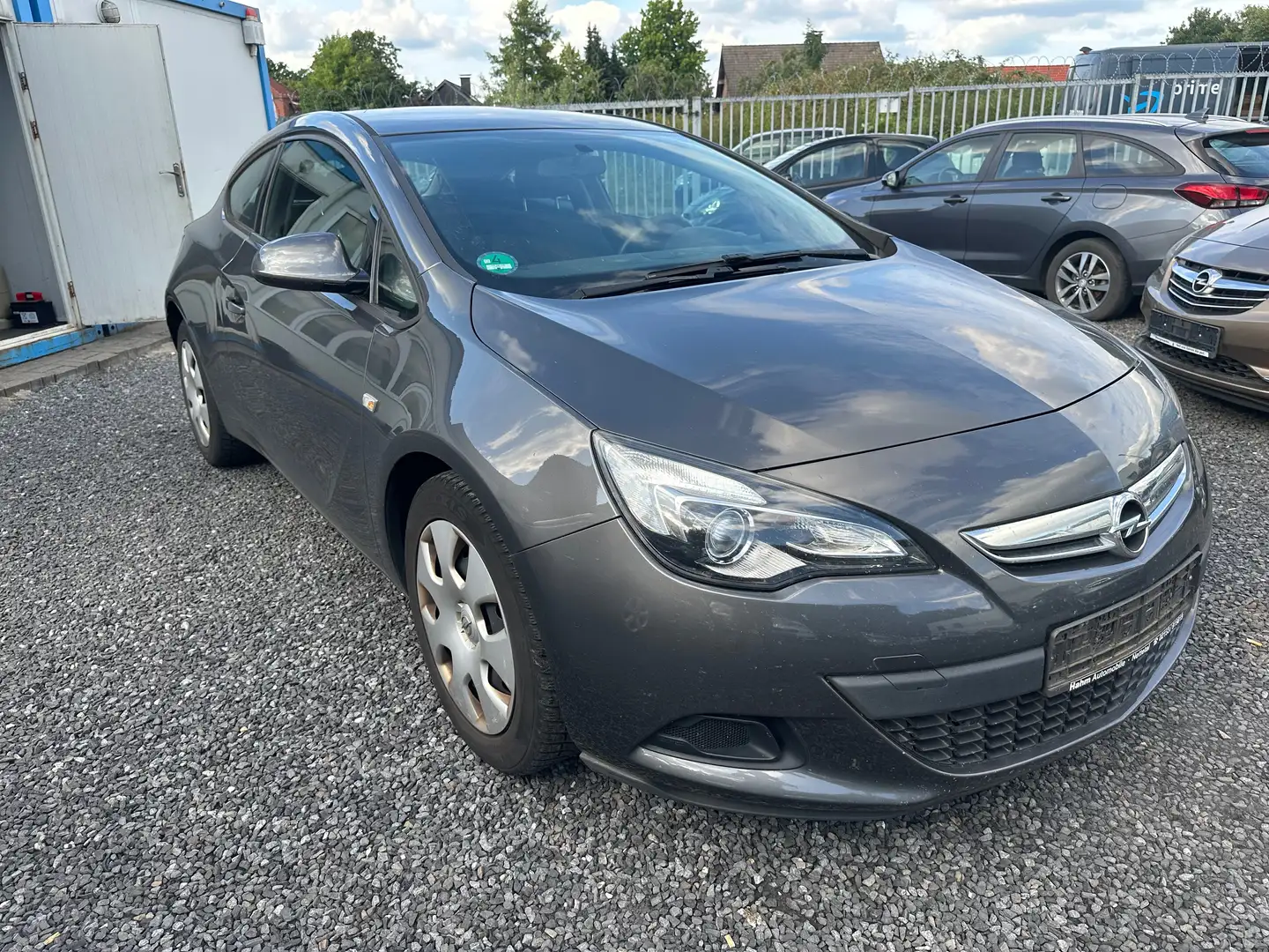 Opel Astra J. GTC. Edition Grau - 1