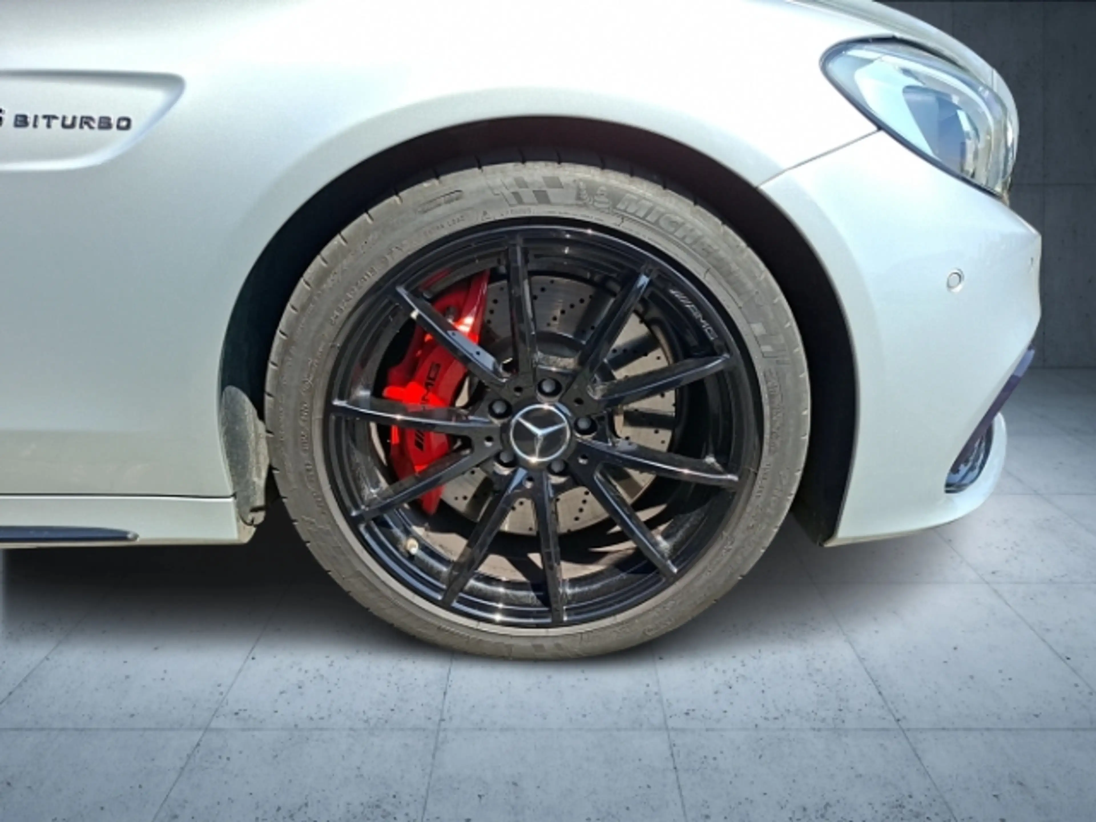 Mercedes-Benz C 63 AMG T-Modell NAVI PDC SHZ LED PANO — photo 8
