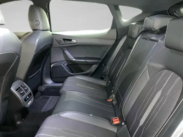 Cupra Formentor view 11