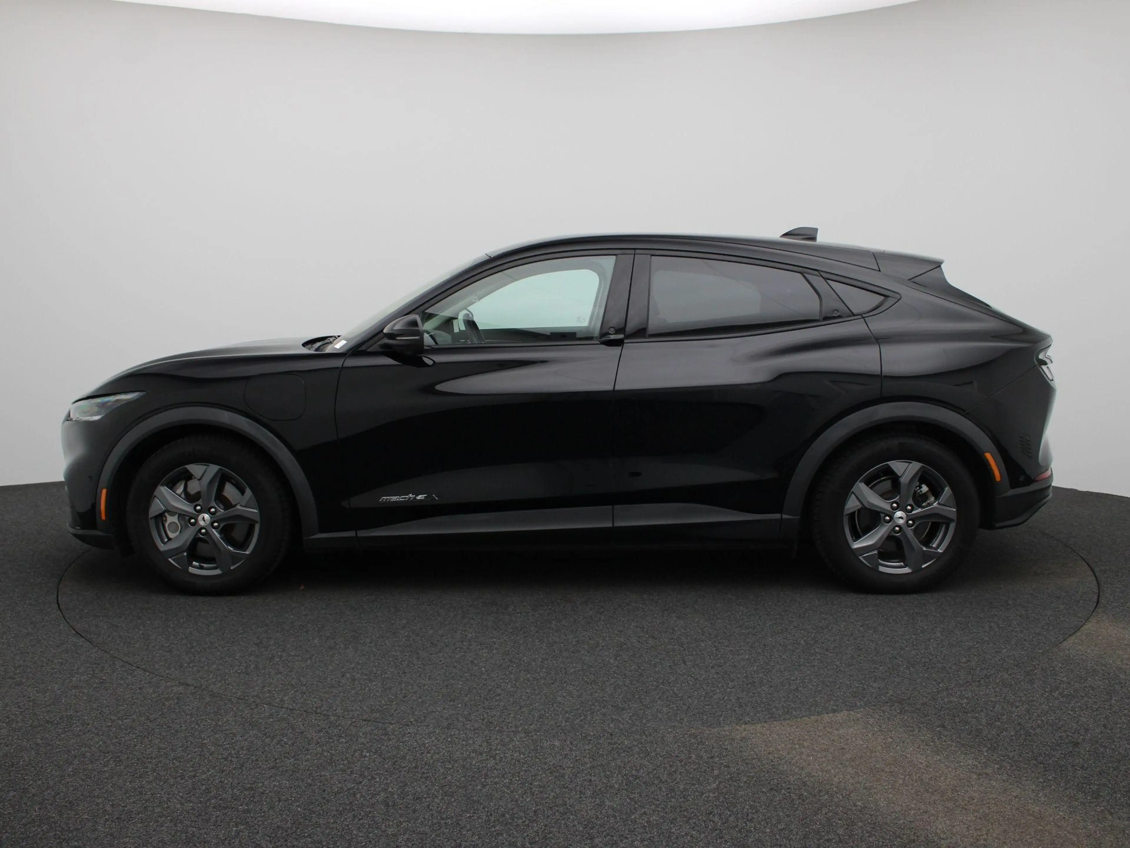 Ford Mustang Mach-E Extended RWD 98 kWh | Panoramadak | Adaptief Cruis — photo 4