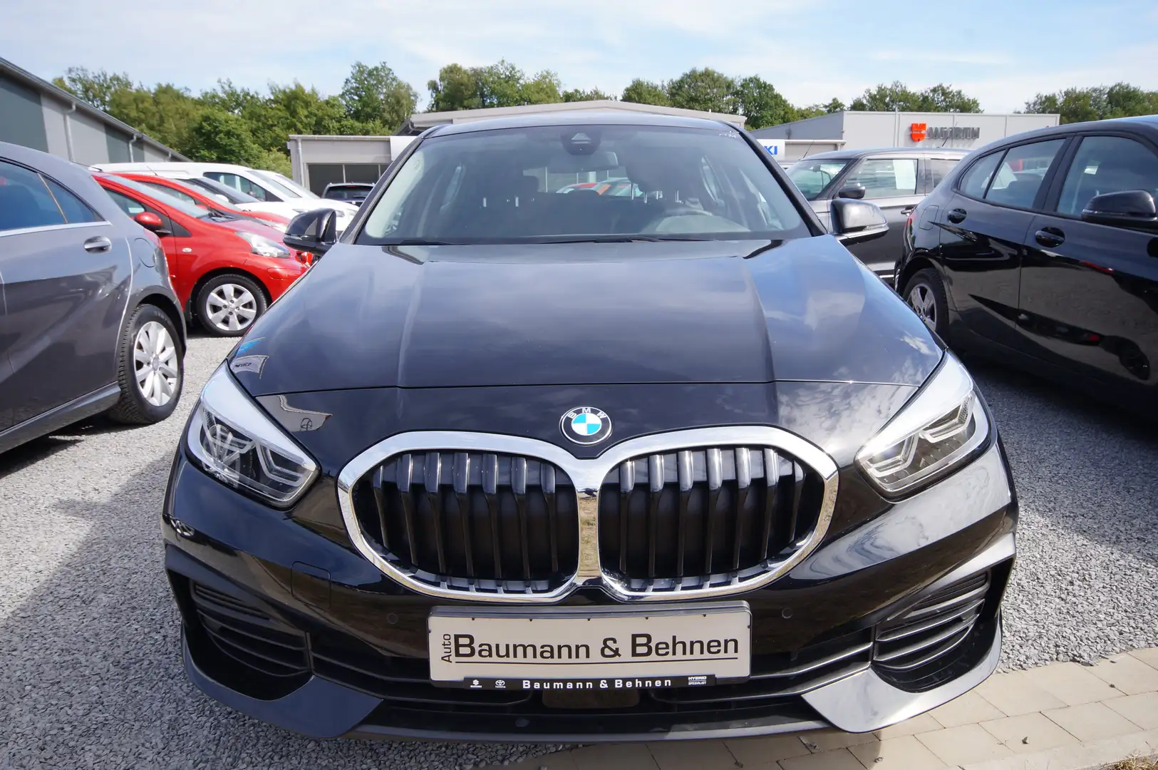 BMW 118 118i Advantage Schwarz - 2