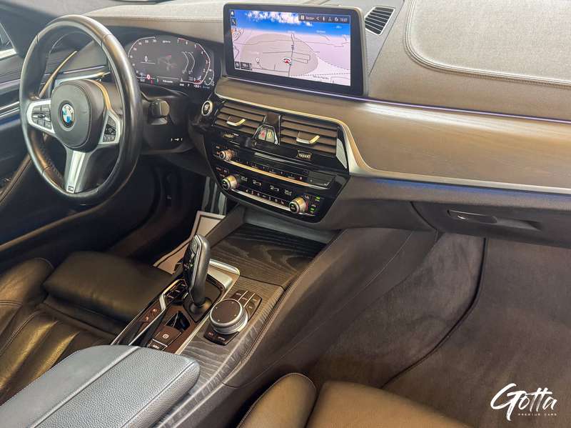 Photo du véhicule BMW 520