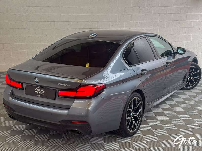 Photo du véhicule BMW 520