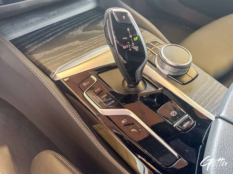 Photo du véhicule BMW 520