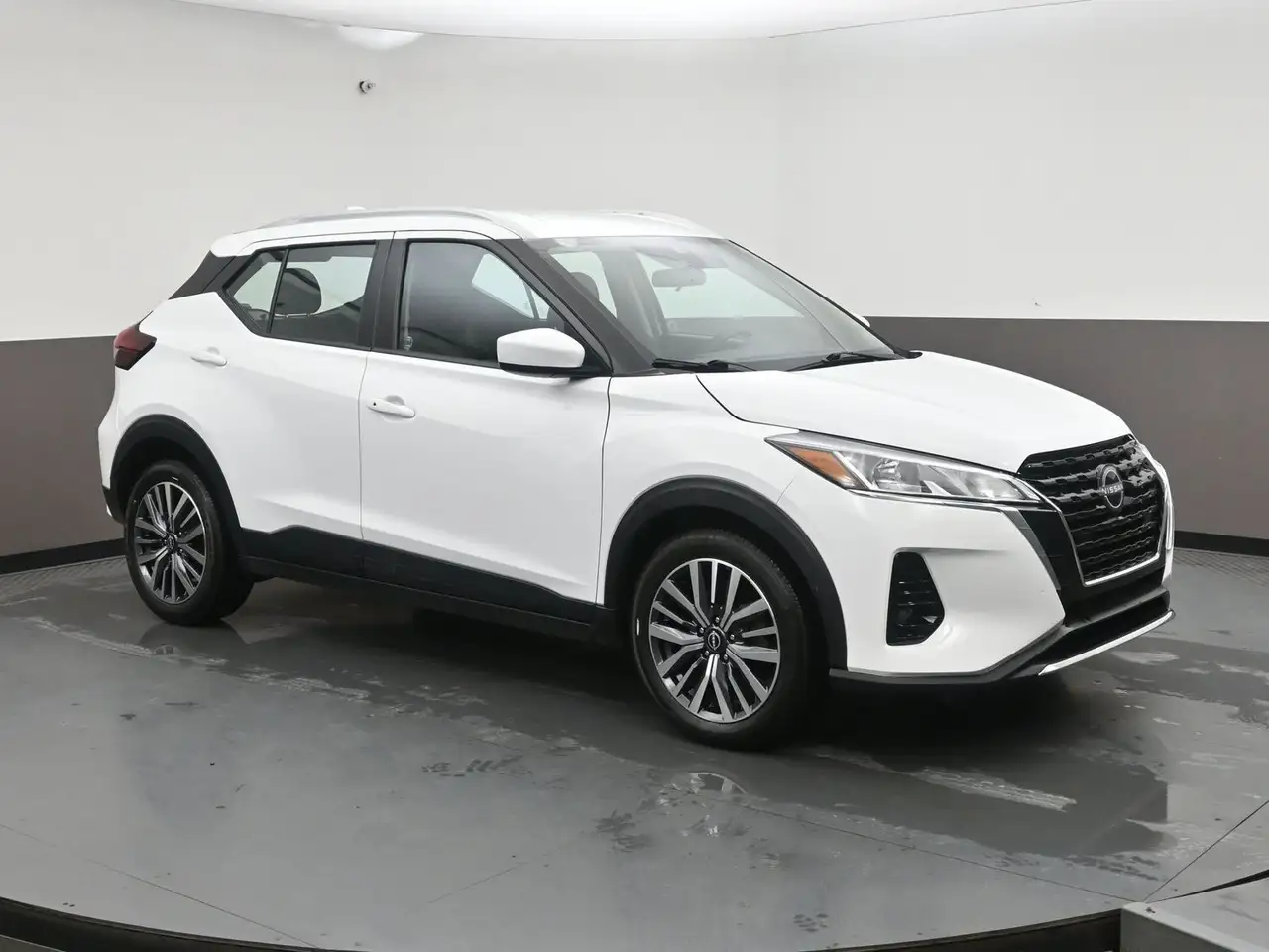 2025 Nissan Kicks