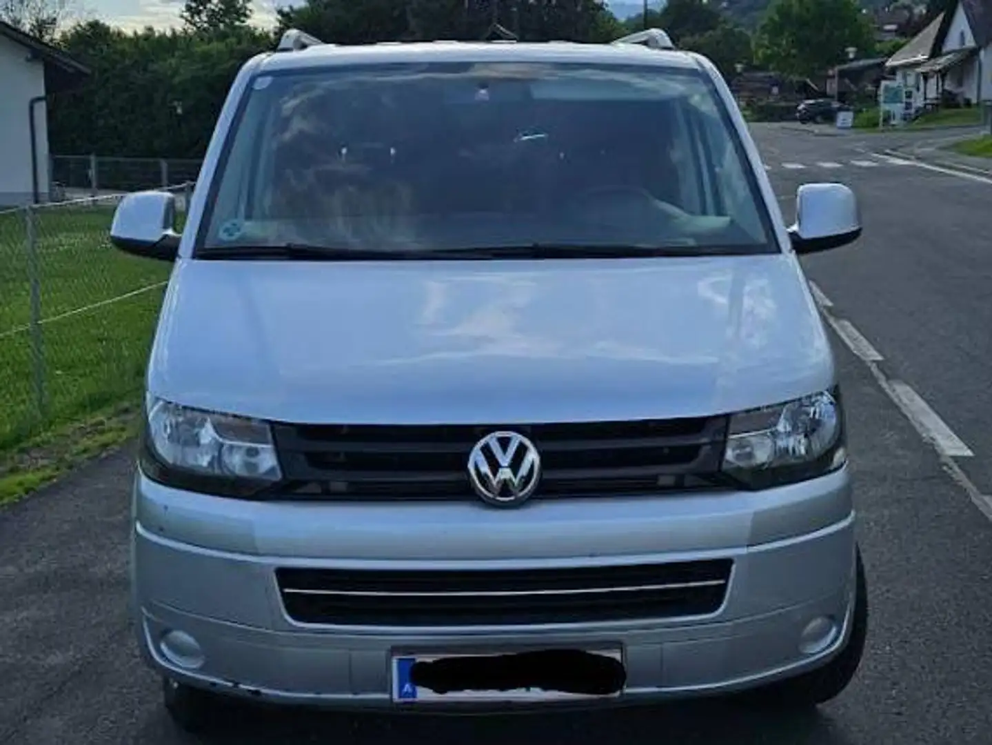 Volkswagen T5 Caravelle Caravelle LR Comfortline 2,0 BMT TDI 4motion D-PF Comfortline Silber - 2