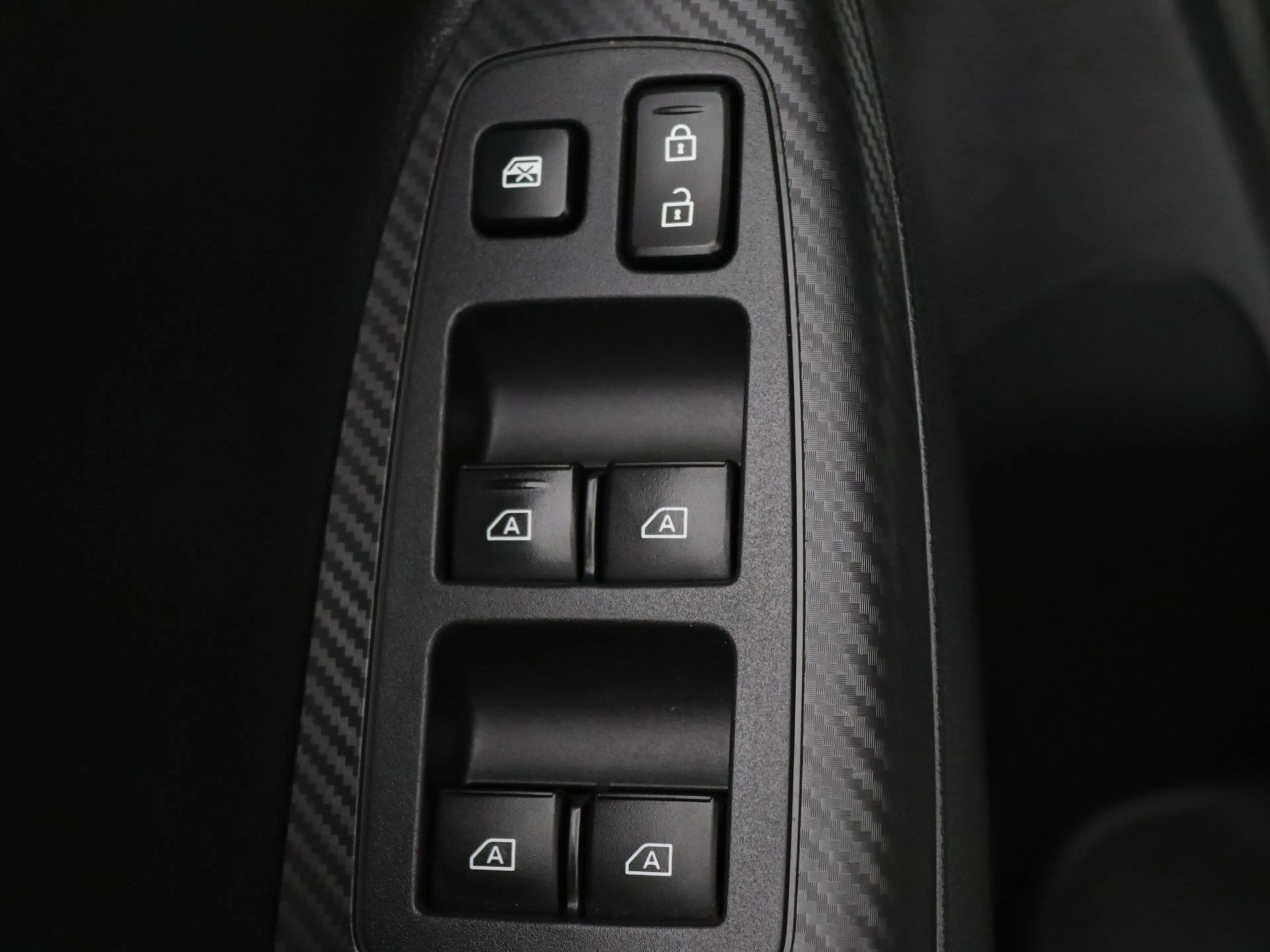 Mitsubishi Eclipse Cross 185pk PHEV Intense+ Automaat Camera | Cruise | Nav — photo 28