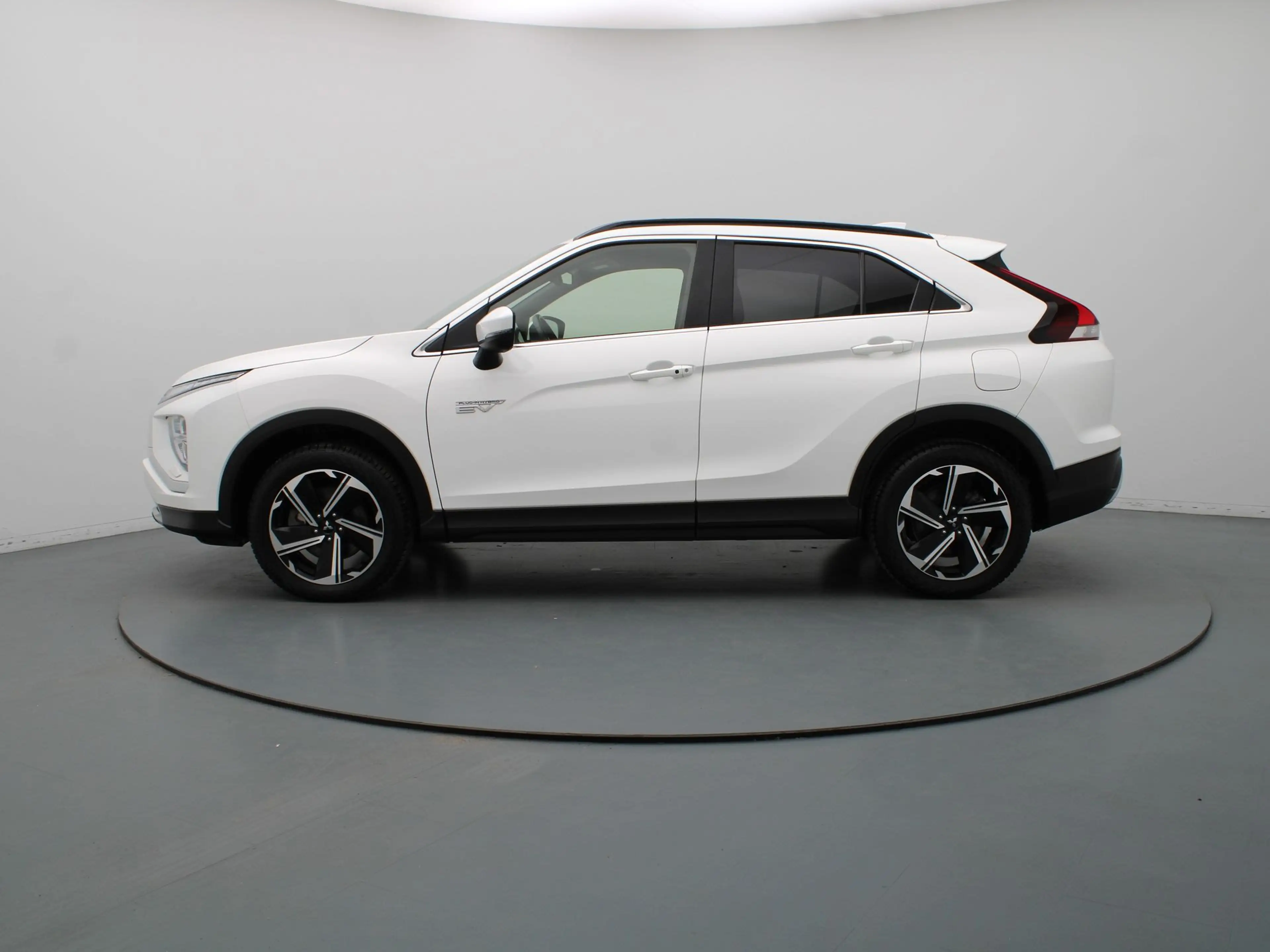 Mitsubishi Eclipse Cross 185pk PHEV Intense+ Automaat Camera | Cruise | Nav — photo 23