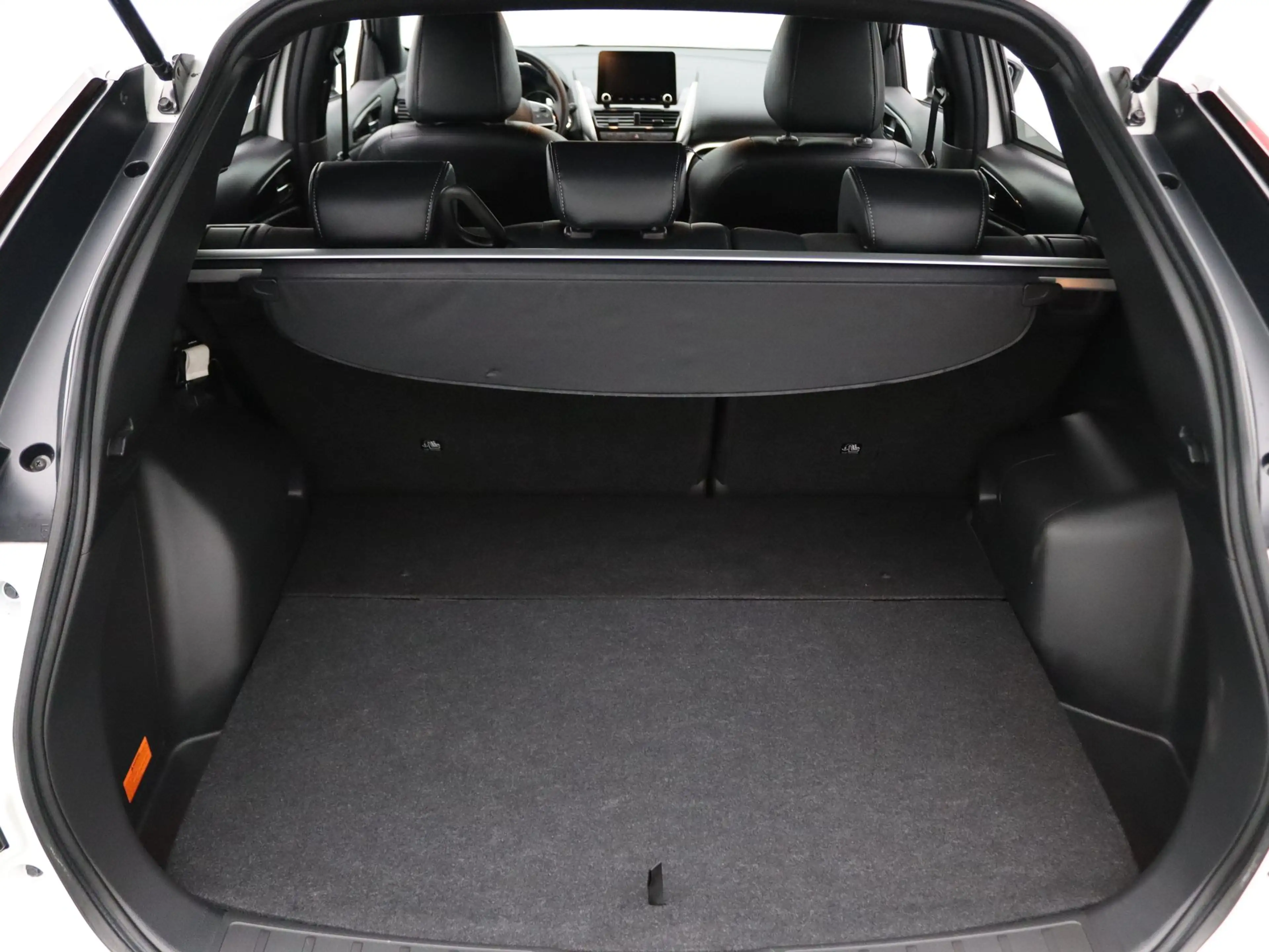 Mitsubishi Eclipse Cross 185pk PHEV Intense+ Automaat Camera | Cruise | Nav — photo 32