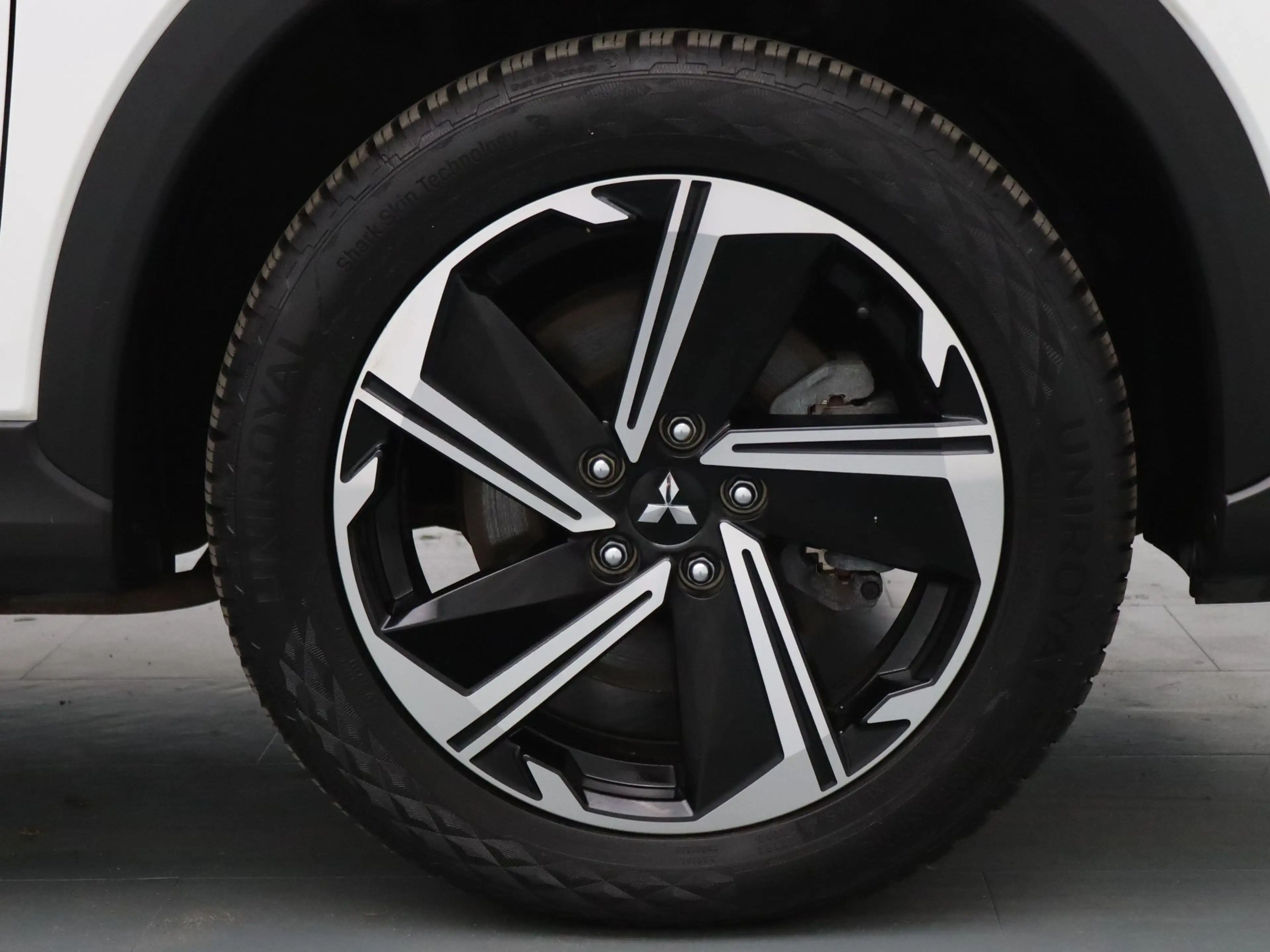 Mitsubishi Eclipse Cross 185pk PHEV Intense+ Automaat Camera | Cruise | Nav — photo 38