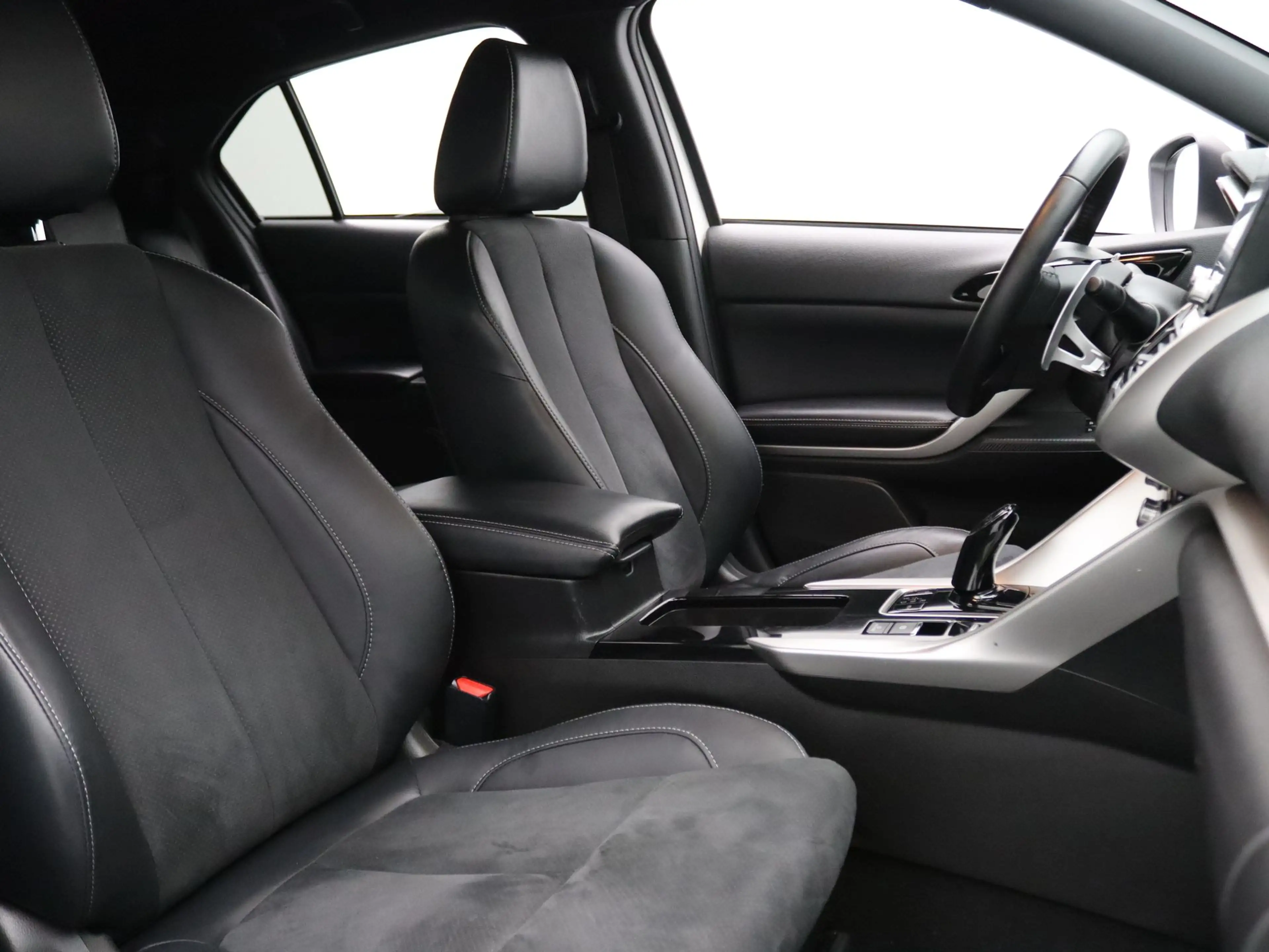 Mitsubishi Eclipse Cross 185pk PHEV Intense+ Automaat Camera | Cruise | Nav — photo 34