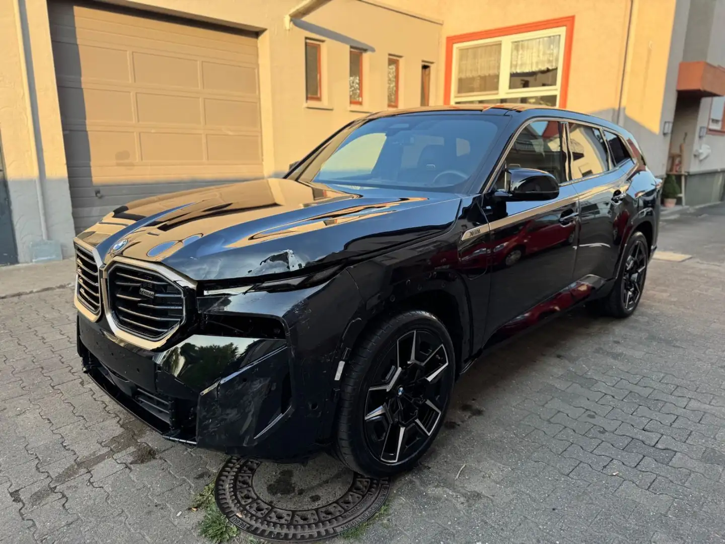 BMW XM *LED*ICONIC*360*Kamera*AHK*Massage*Carbon* Zwart - 2