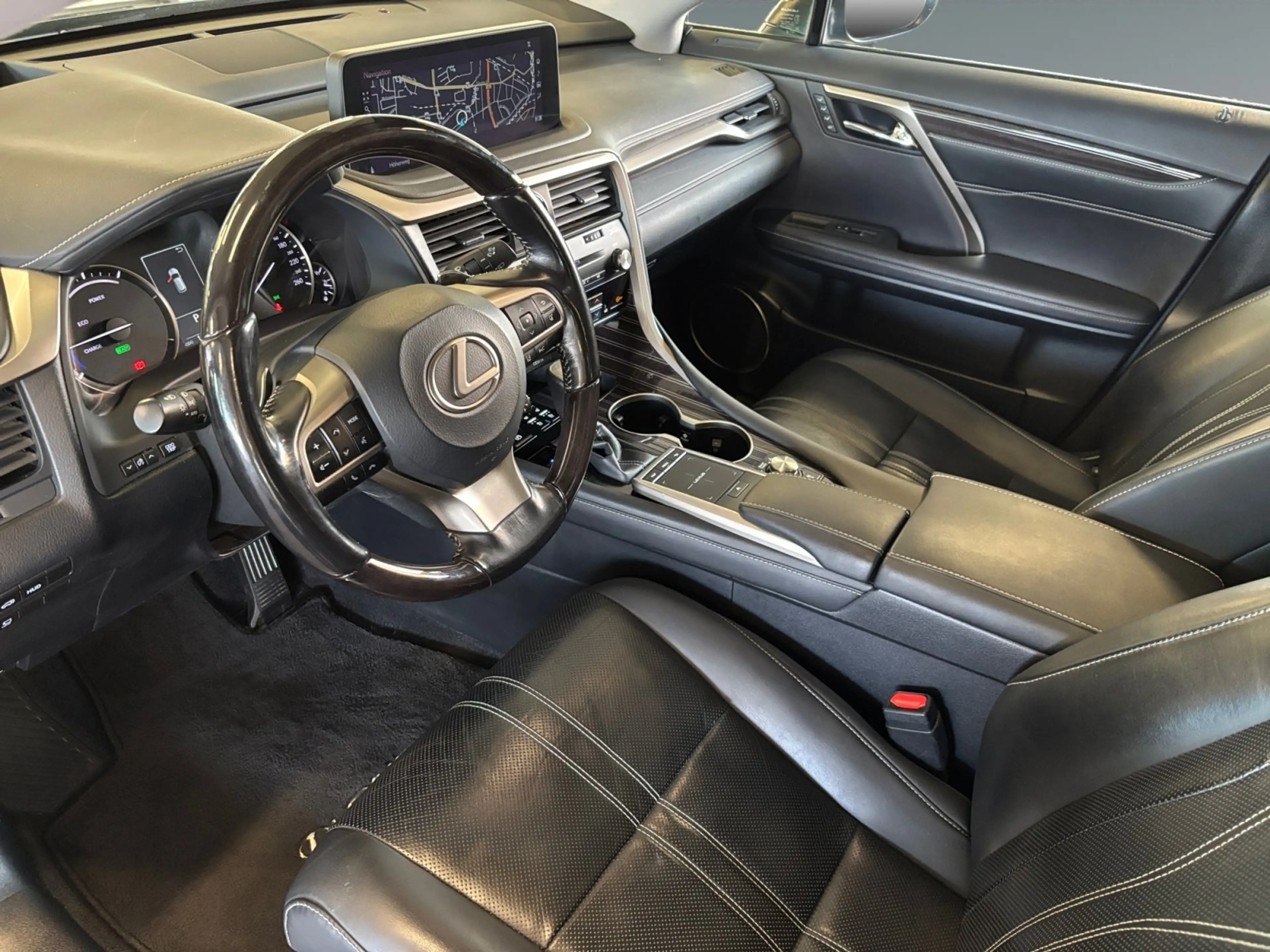 Lexus RX 450h E-Four Luxury Line AHK/M&L/PANO — photo 10