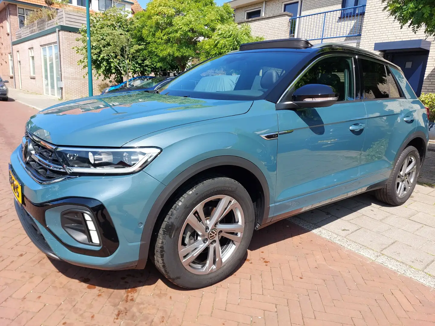 Volkswagen T-Roc 1.5 TSI R-Line Business Garantie mogelijk tm 2032 Azul - 1