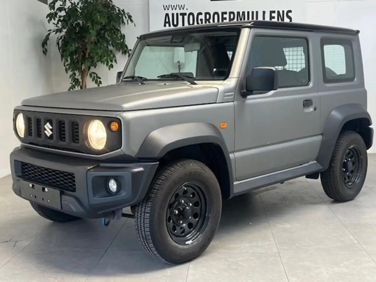Suzuki Jimny GL Grijs - 1