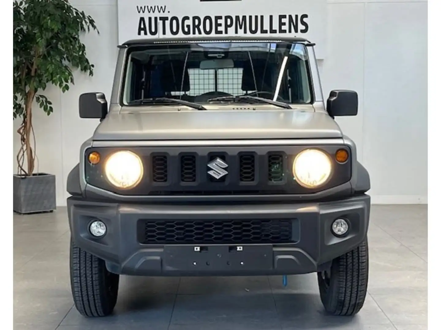 Suzuki Jimny GL Grijs - 2