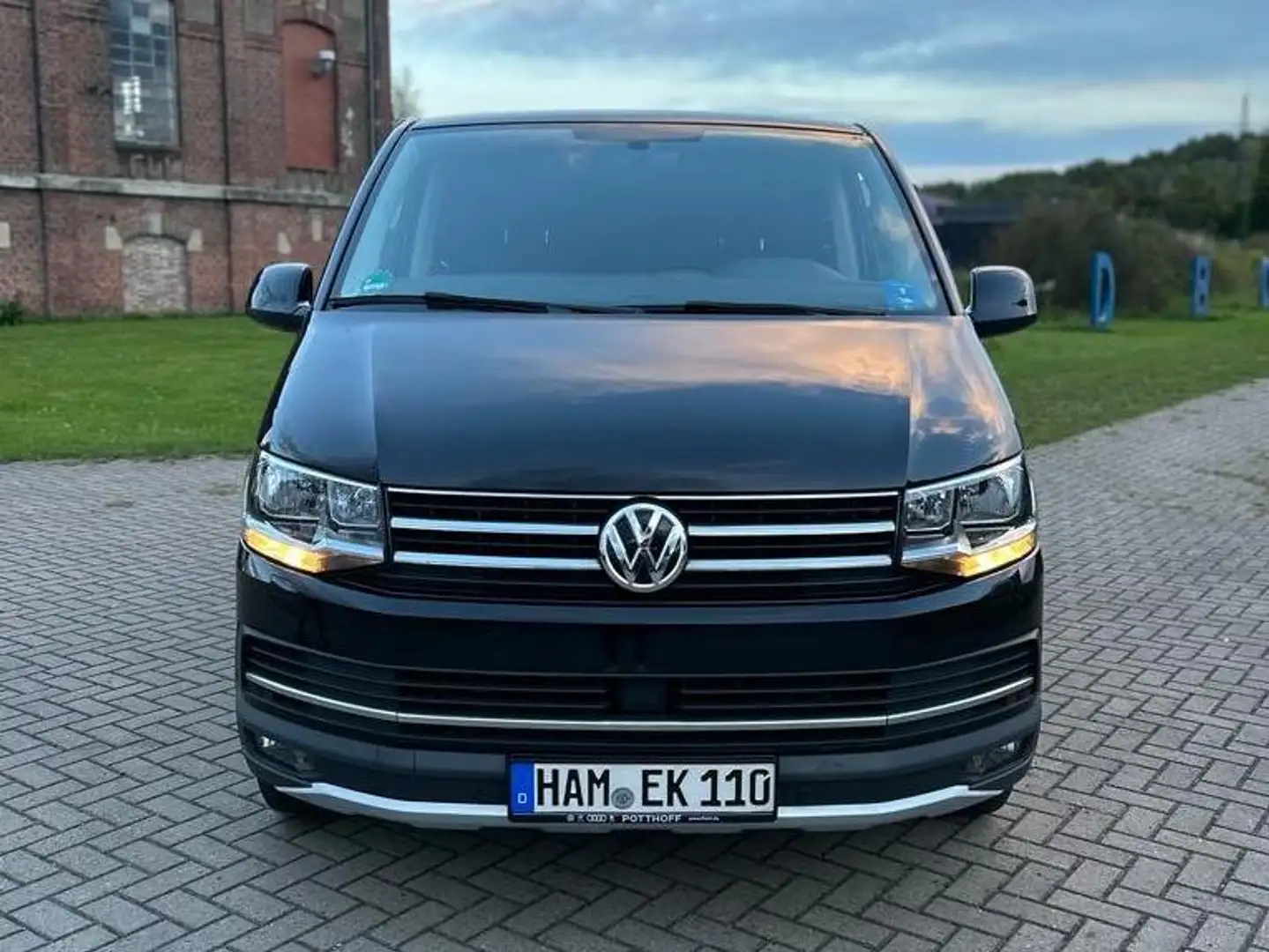 Volkswagen T6 Multivan Multivan 4MOTION PanAmericana Schwarz - 1