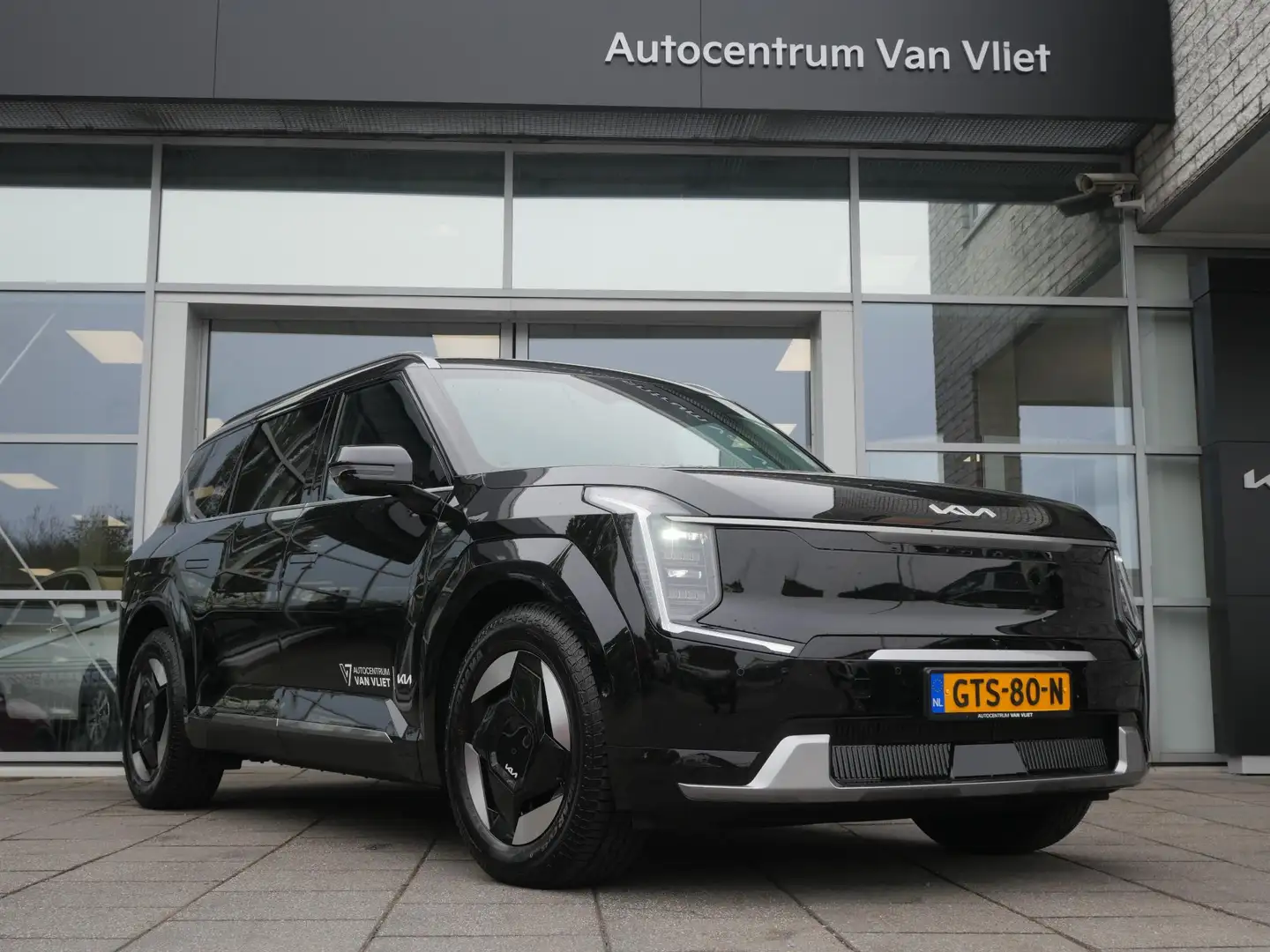 Kia EV9 Plus AWD 99.8 kWh | Allseason banden | Clima | Nav Zwart - 2