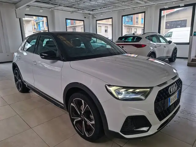 Audi A1 view 3
