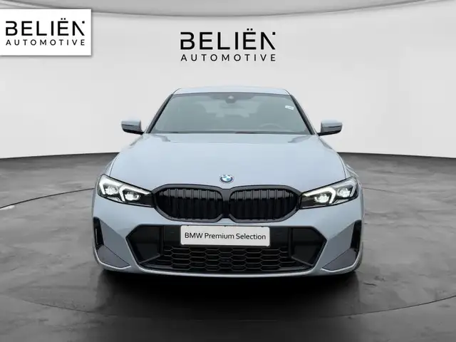 BMW 318 Berline