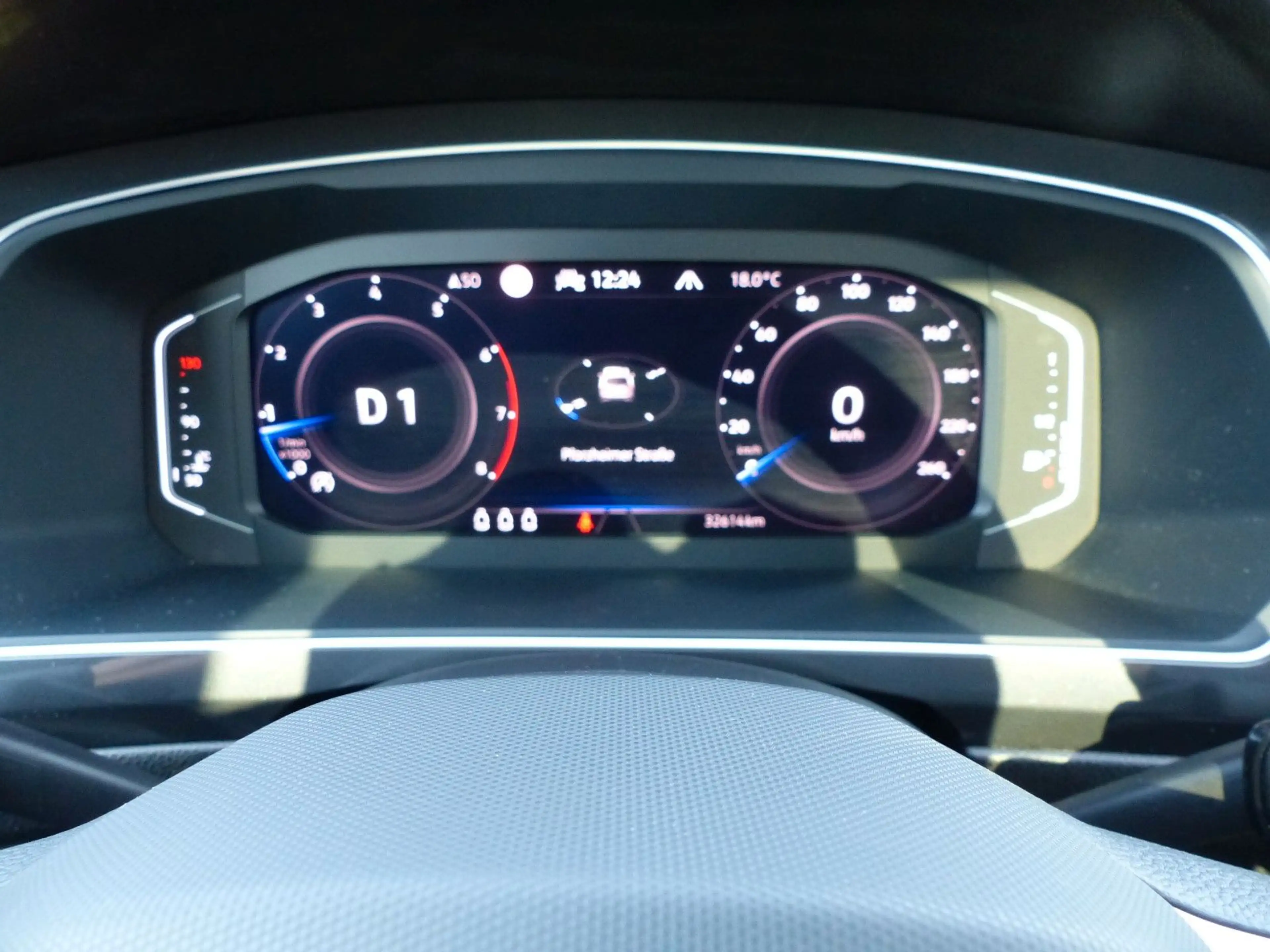 Volkswagen Tiguan Allspace Move Pano AHK Radar — photo 12