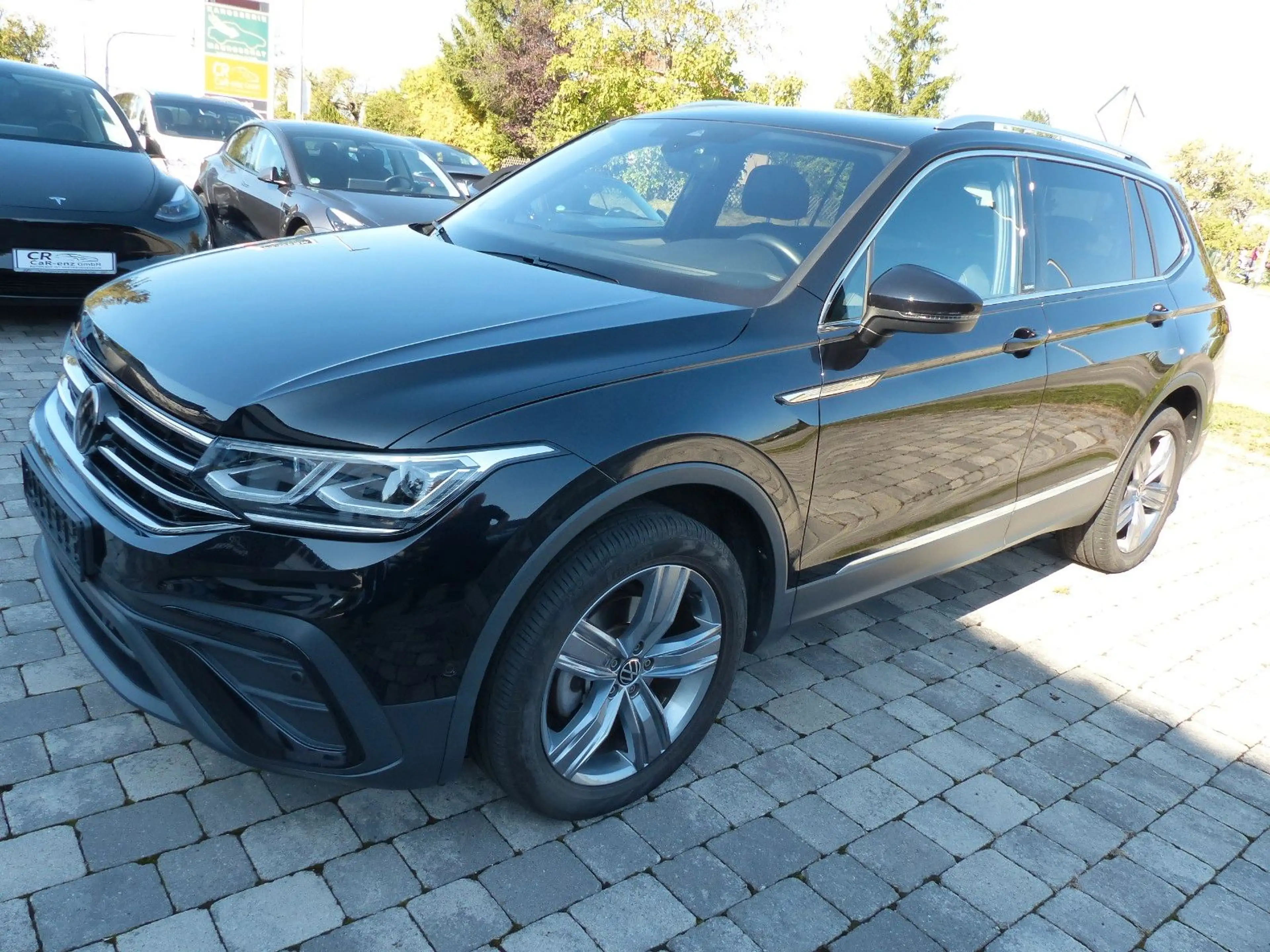 Volkswagen Tiguan Allspace Move Pano AHK Radar — photo 11