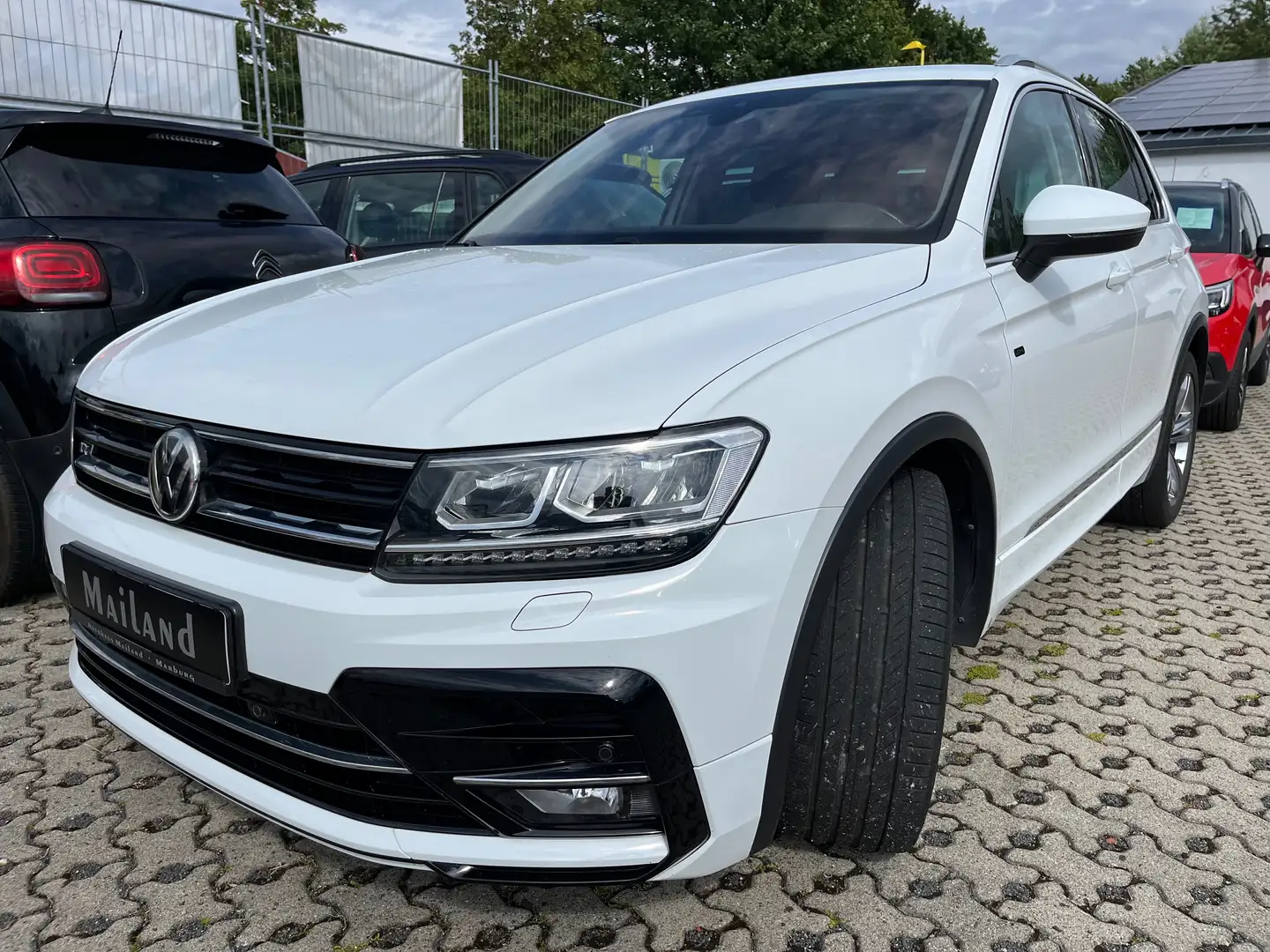 Volkswagen Tiguan 2,0 TDI Join R-Line/PANO/19" Weiß - 1