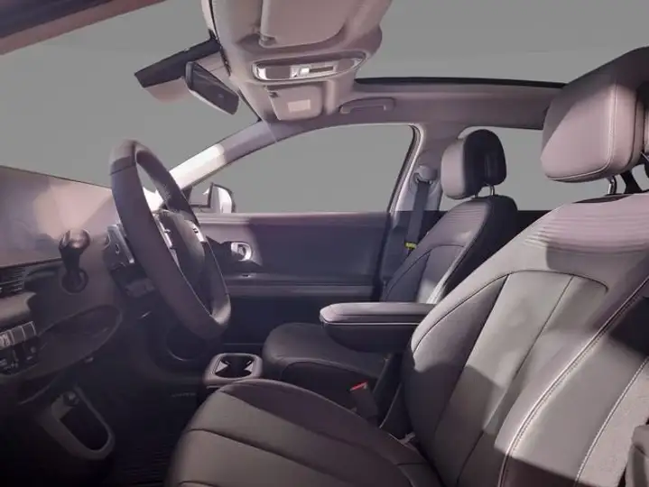 Hyundai Ioniq 2023, foto 4
