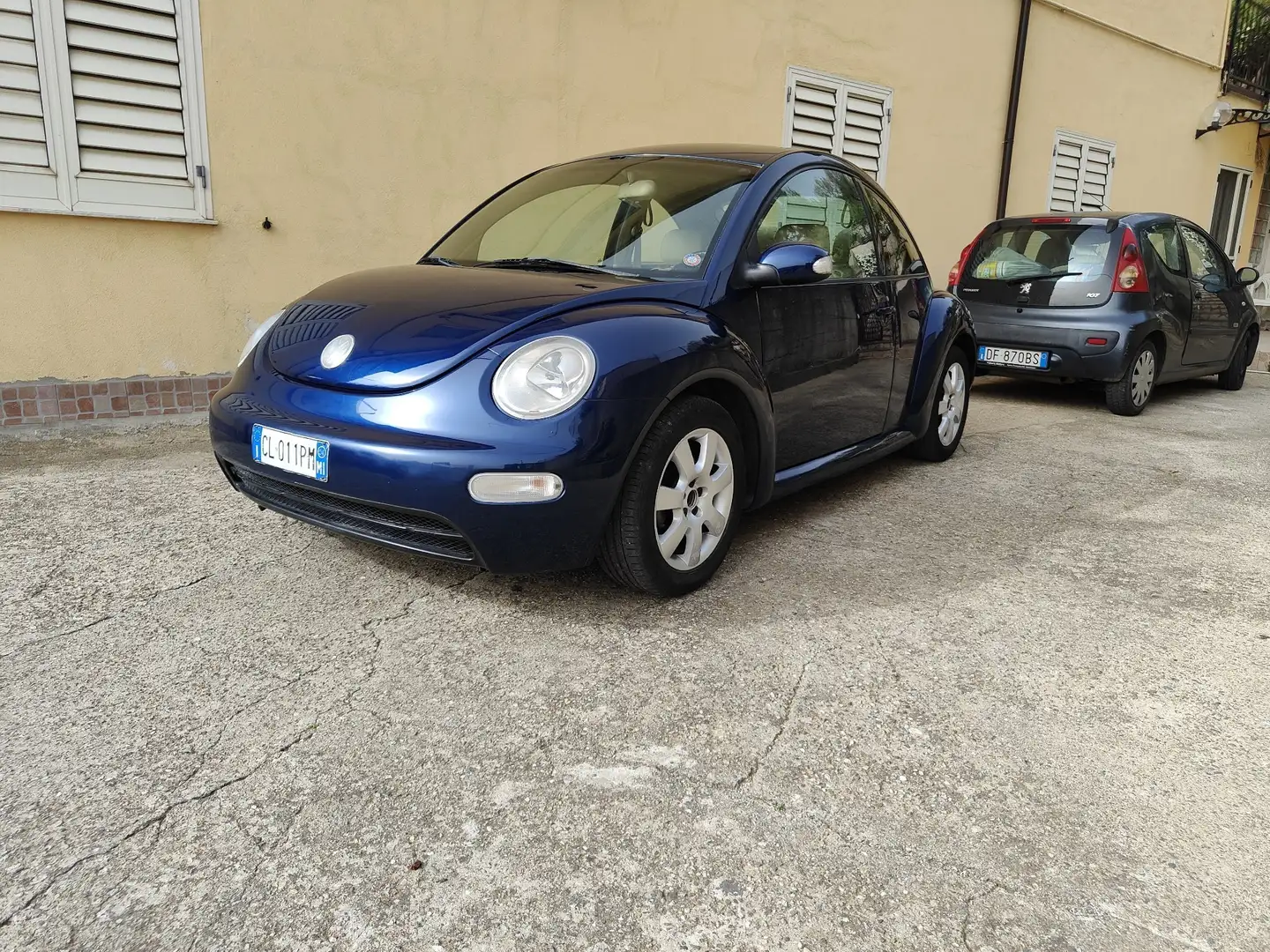 Volkswagen New Beetle 1.9 tdi 100cv Blu/Azzurro - 1