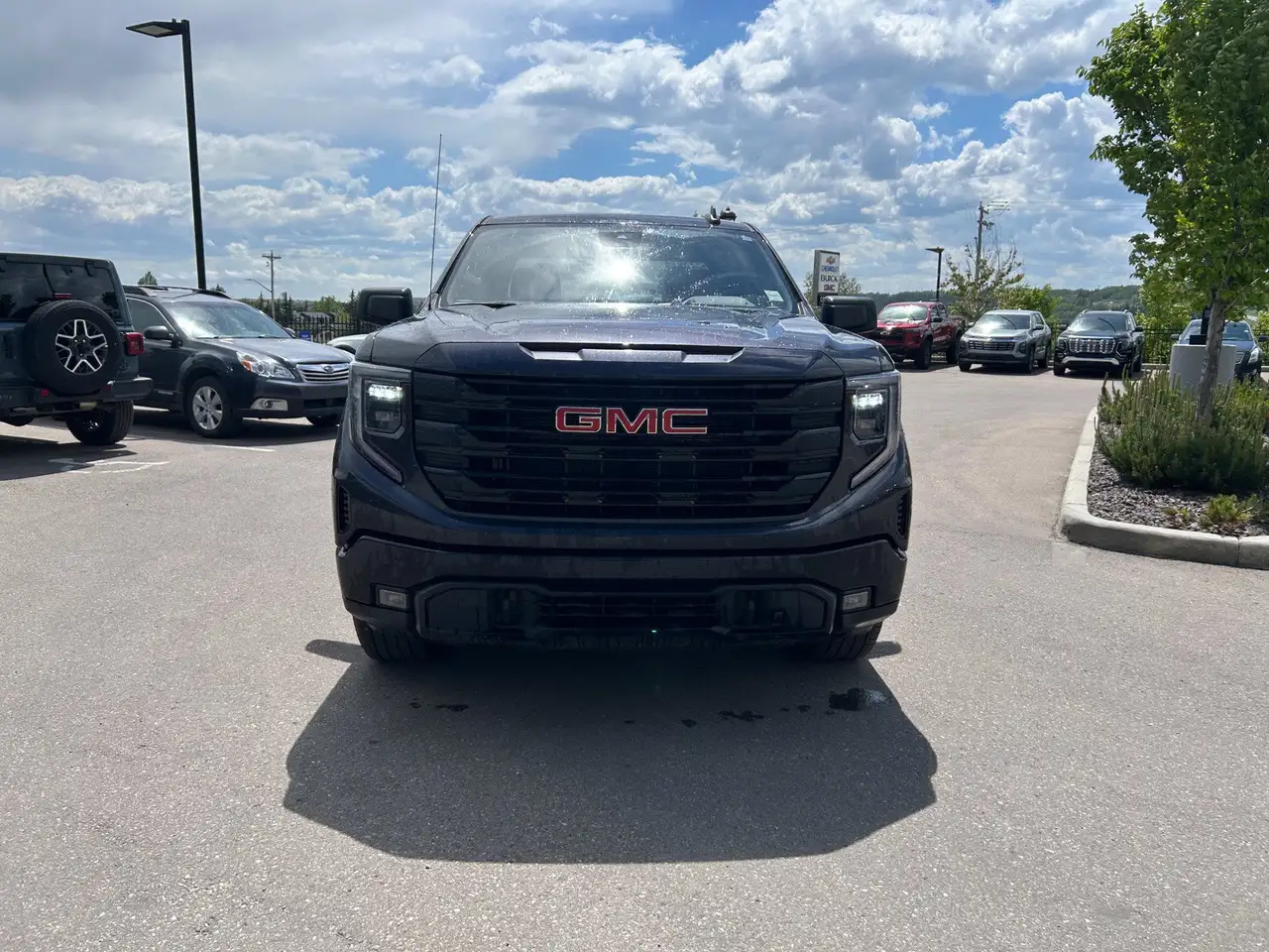 GMC Sierra 1500 снимка GMC Sierra 1500