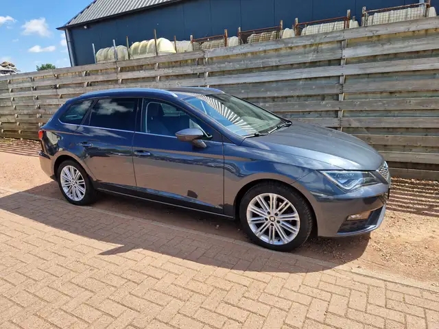 SEAT Leon ST 1.6 TDI Automaat Xcellence Business Intense