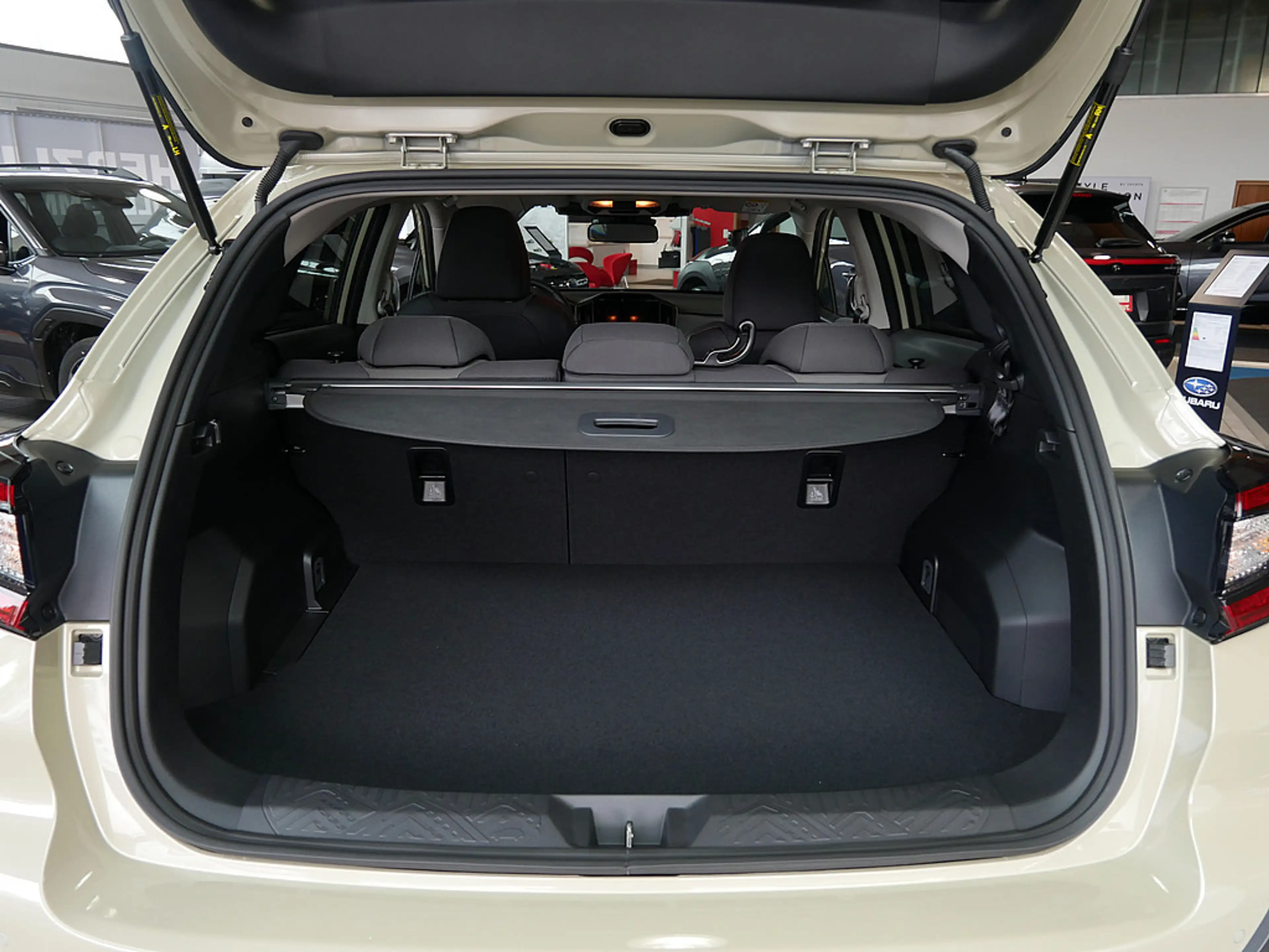 Subaru Crosstrek 2.0ie Trend — photo 11