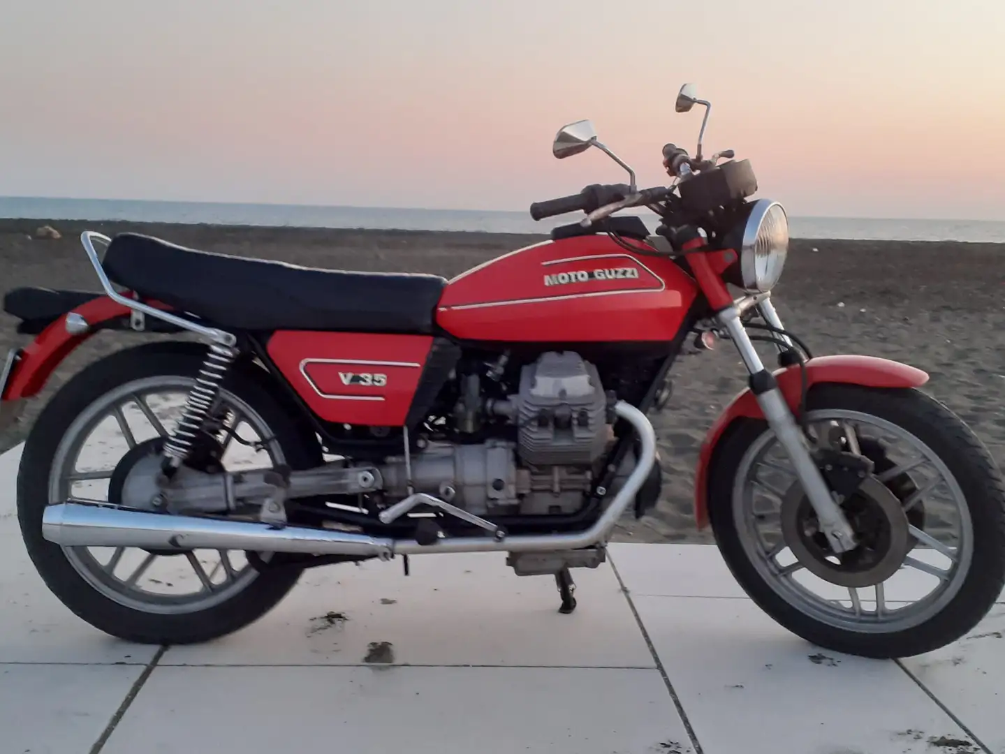 Moto Guzzi V 35 Motore PA Rosso - 2