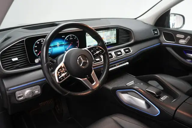 Mercedes-Benz 300 view 11