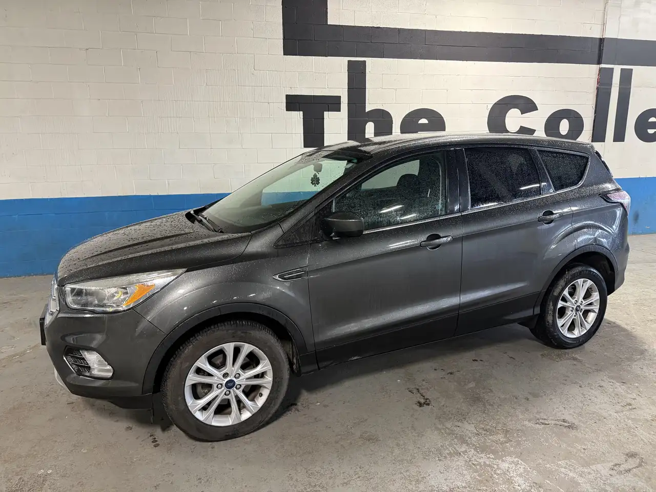 Ford Escape снимка Ford Escape