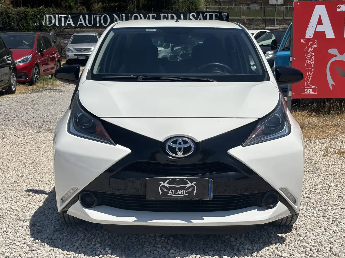 Toyota Aygo 1.0 VVT-i 69 CV 5P x-black TSS Bianco - 2