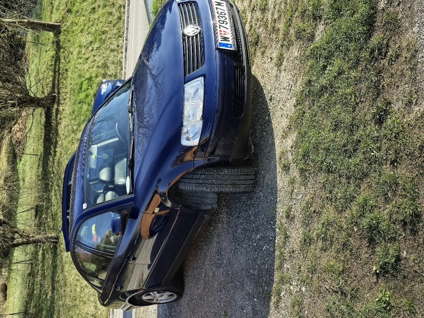 Volkswagen Passat 2,5 V6 Comfortl. TDI Tiptr. Kék - 1